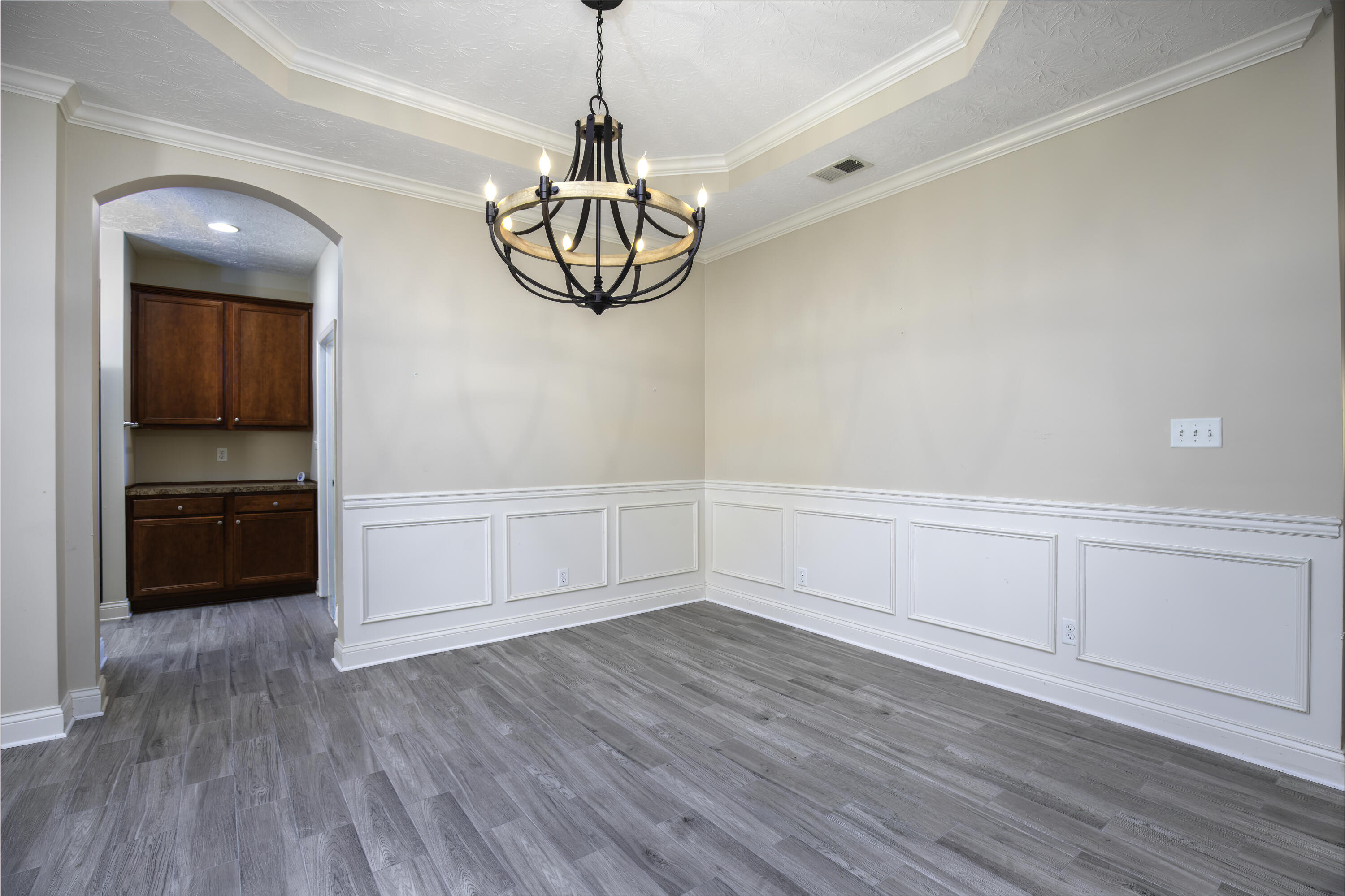 180 Paddock Drive Property Photo 8