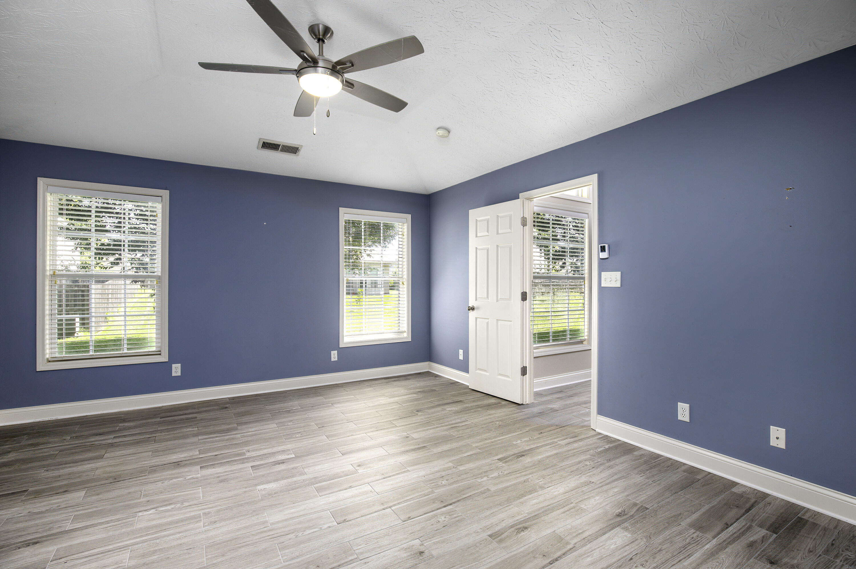 180 Paddock Drive Property Photo 15