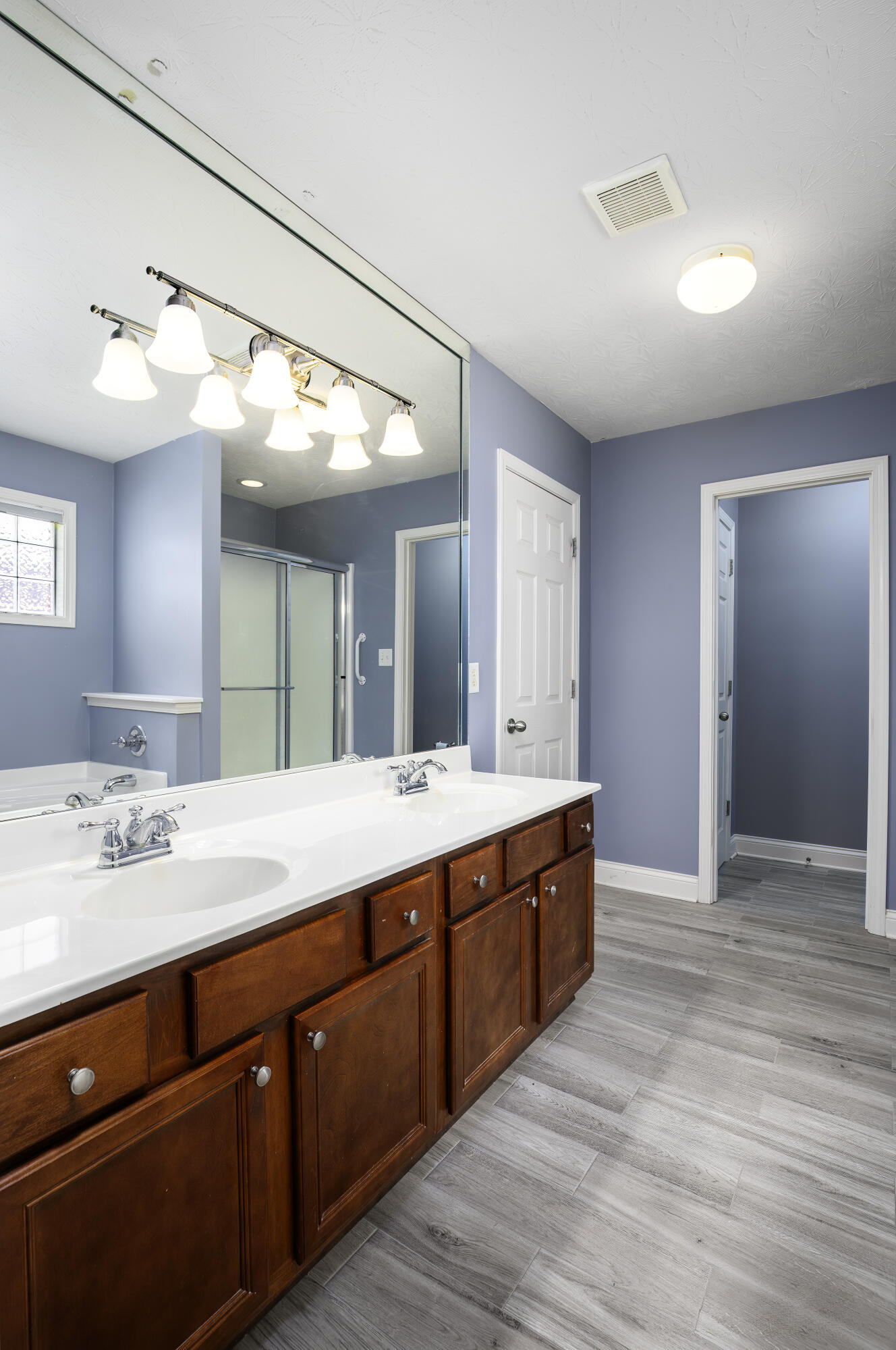 180 Paddock Drive Property Photo 16