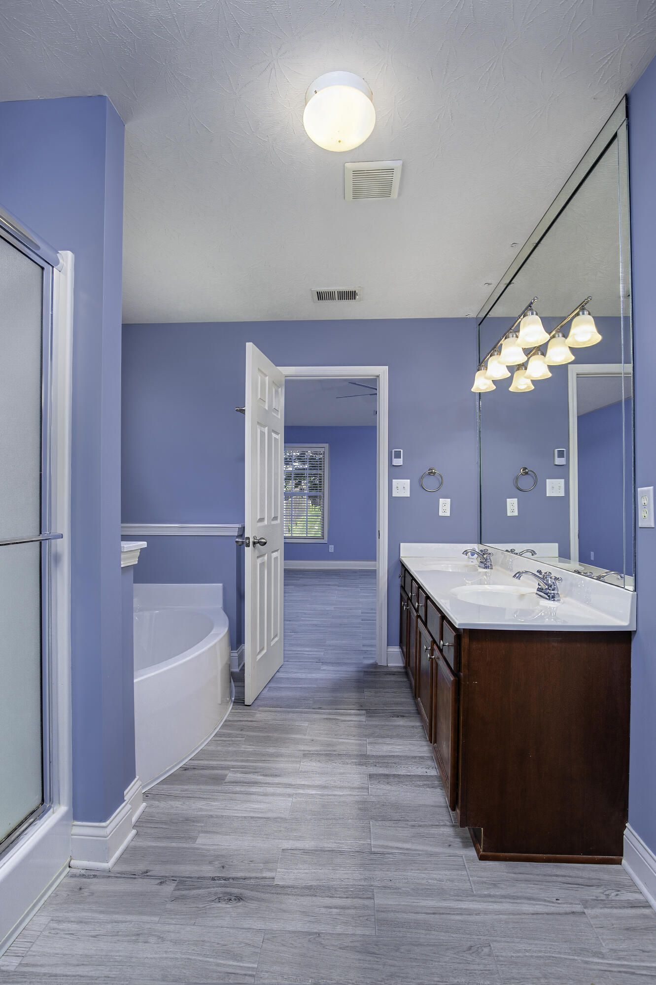 180 Paddock Drive Property Photo 17