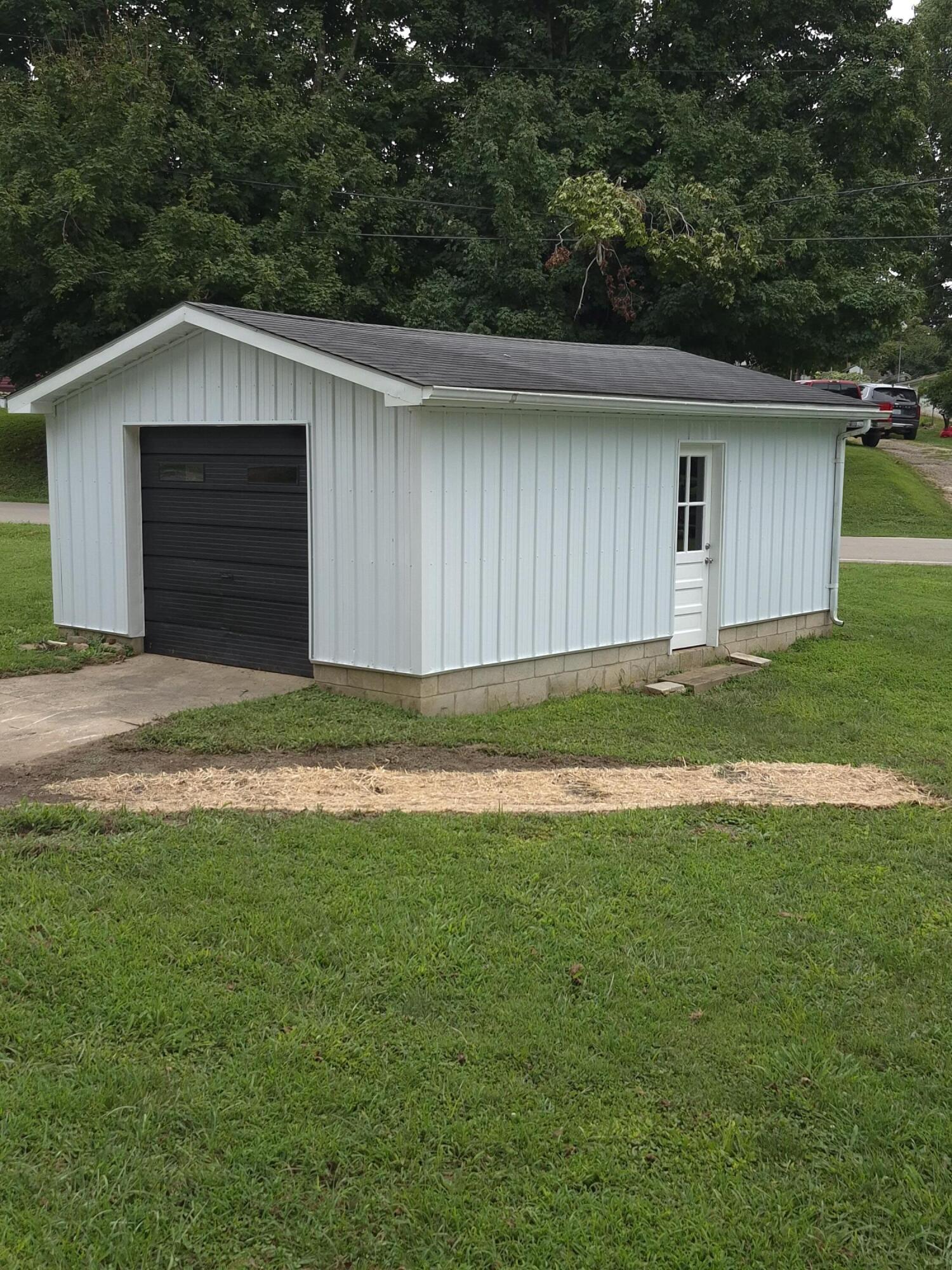236 233 Sledd St Street Property Photo 2