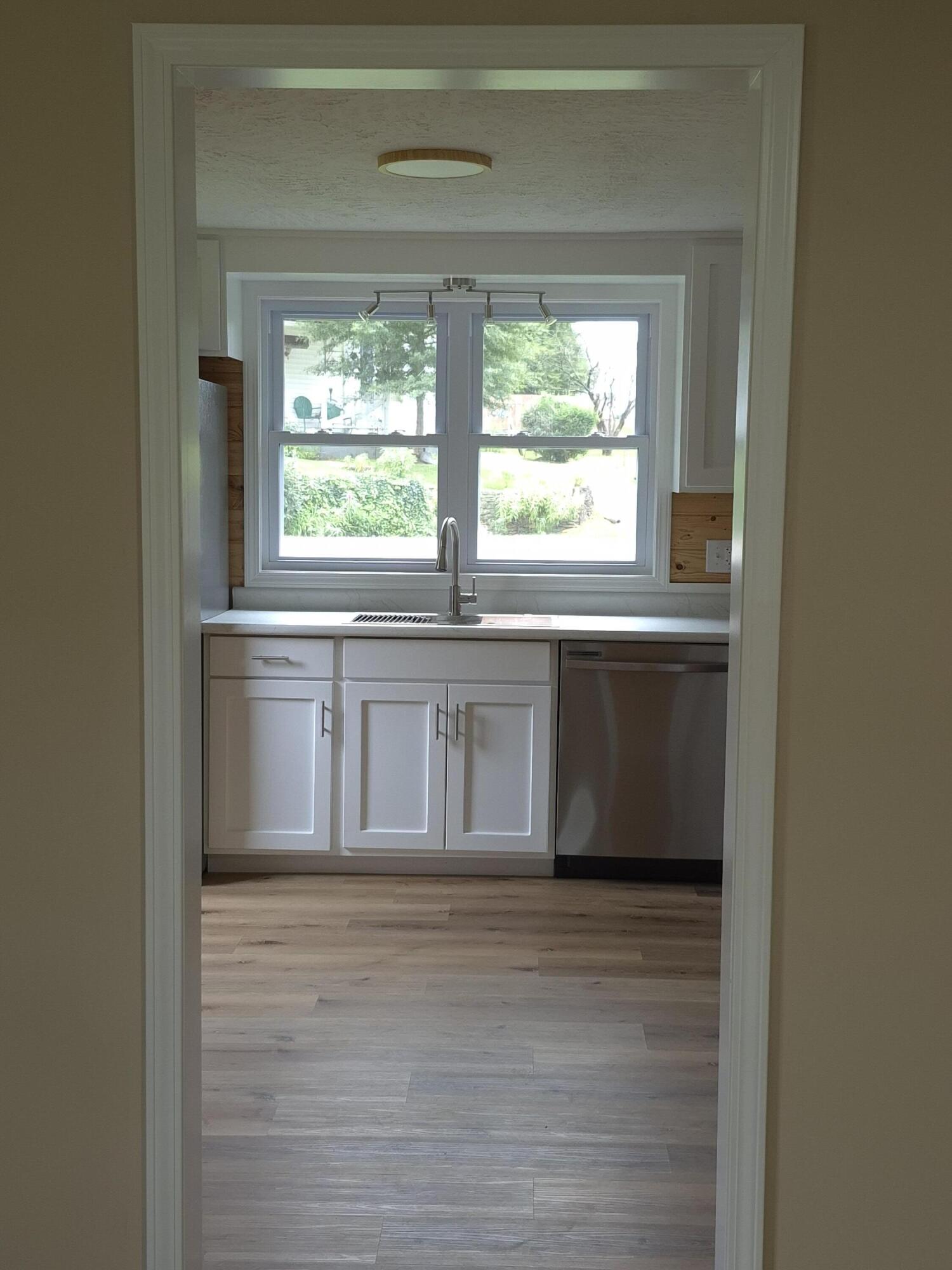 236 233 Sledd St Street Property Photo 6
