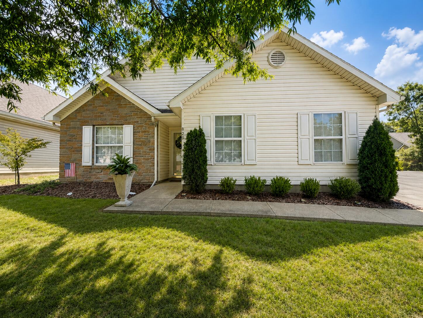 829 Statesman Way Property Photo 1