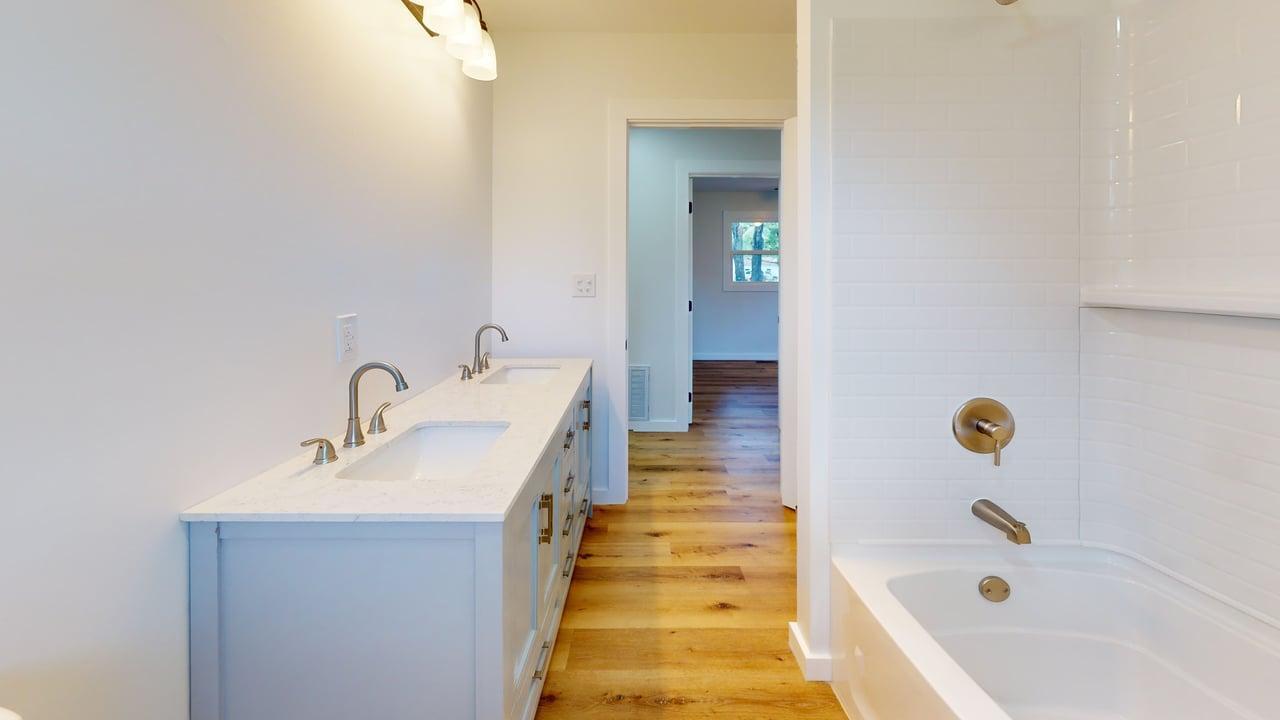 529 Sharon Drive Property Photo 6