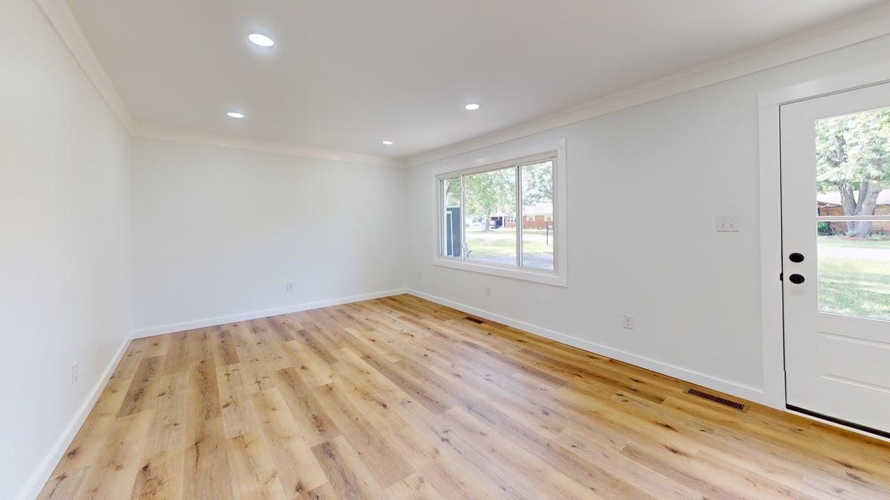 529 Sharon Drive Property Photo 9