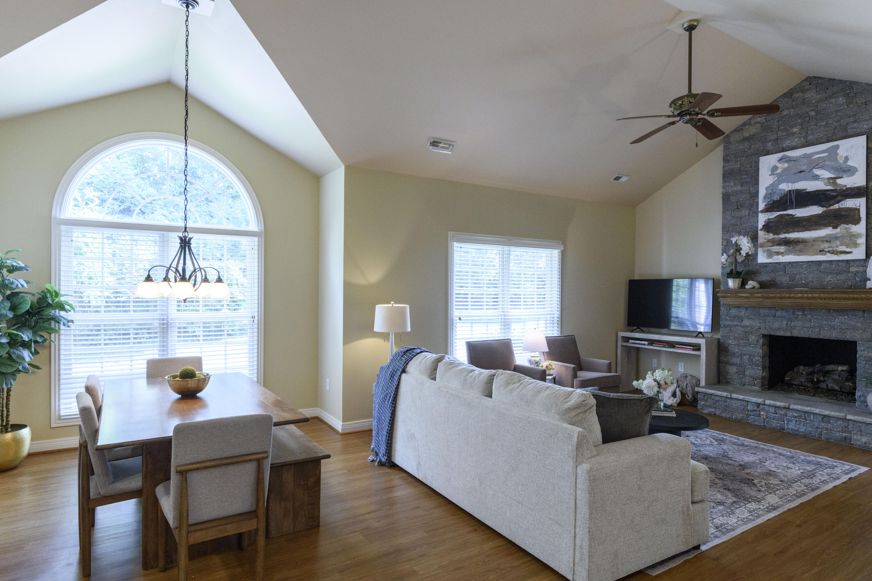119 Sugartree Lane Property Photo 7