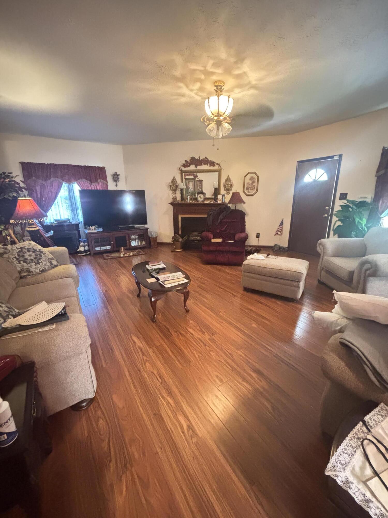 507 Freeman Drive Property Photo 5
