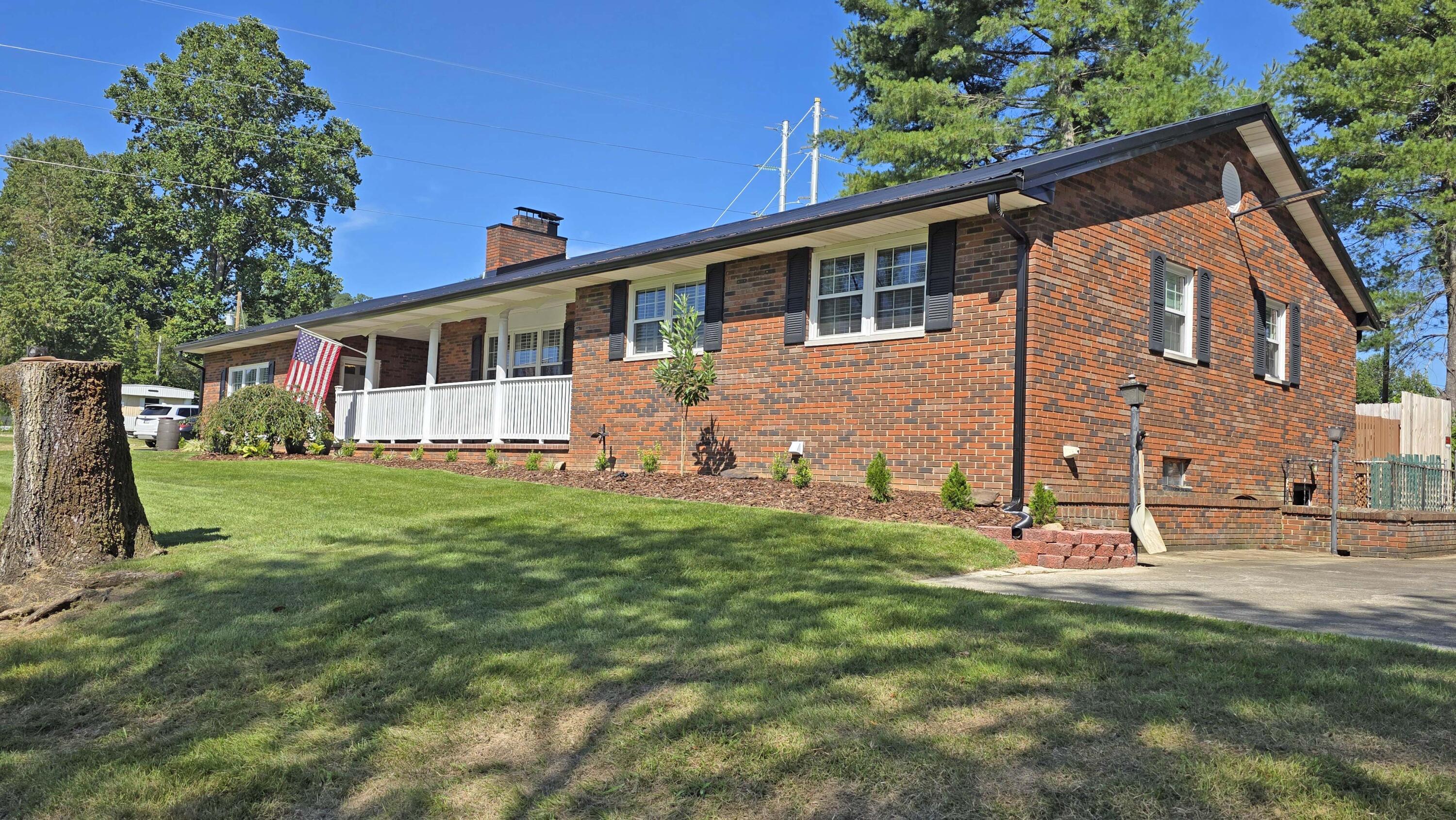 166 Brookview Drive Property Photo 3