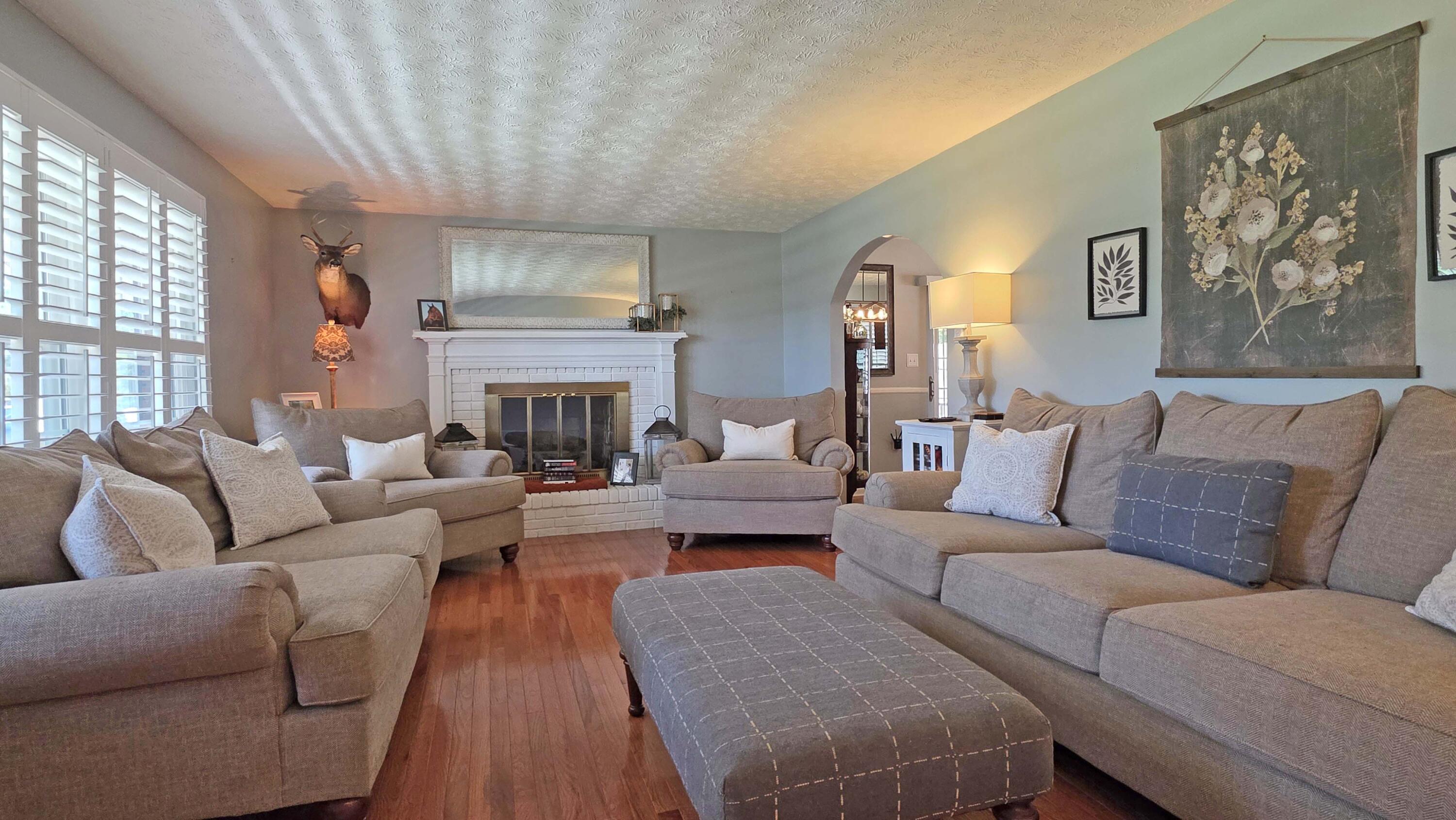 166 Brookview Drive Property Photo 5