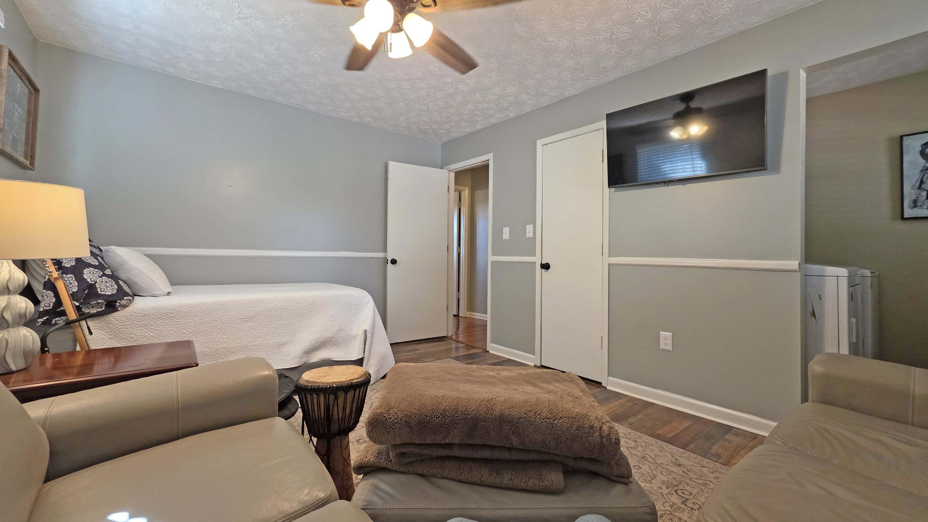 166 Brookview Drive Property Photo 16