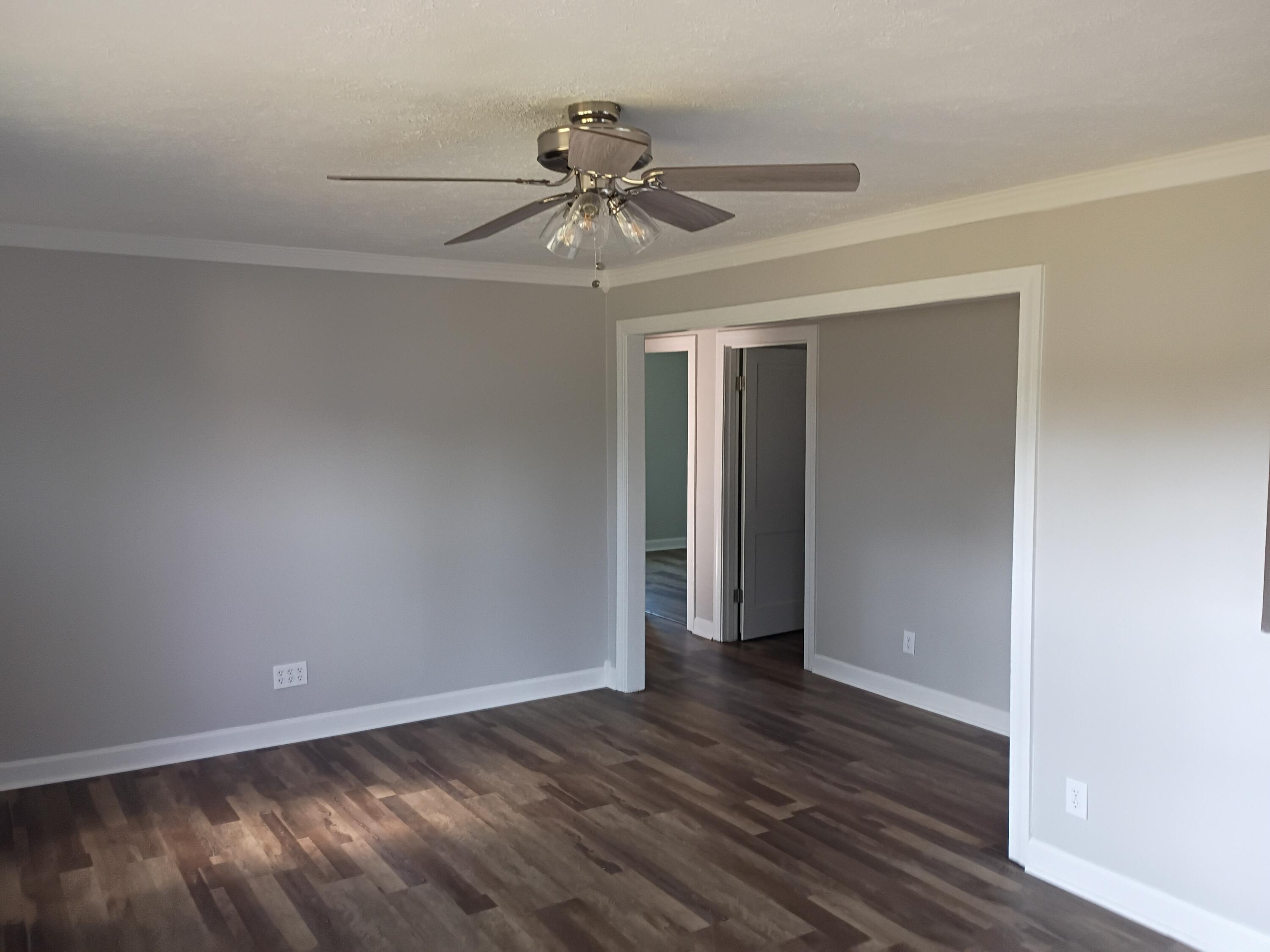 1213 Silliman Avenue Property Photo 5