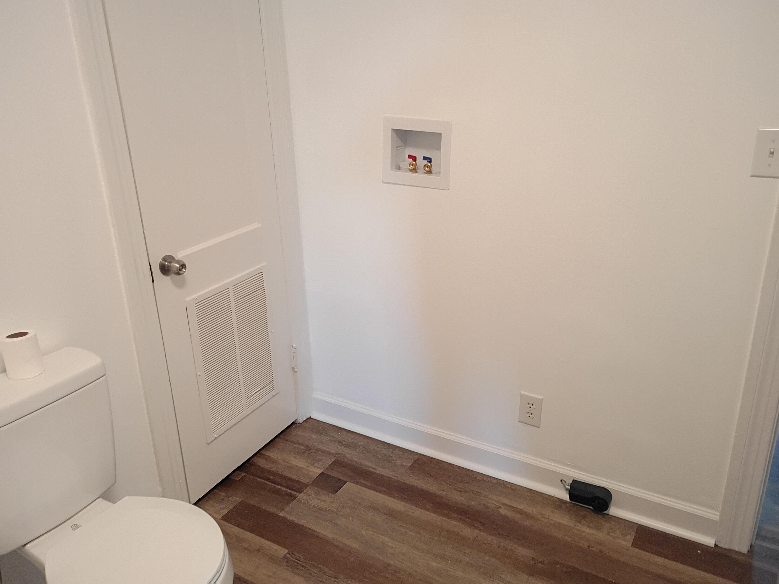 1213 Silliman Avenue Property Photo 17