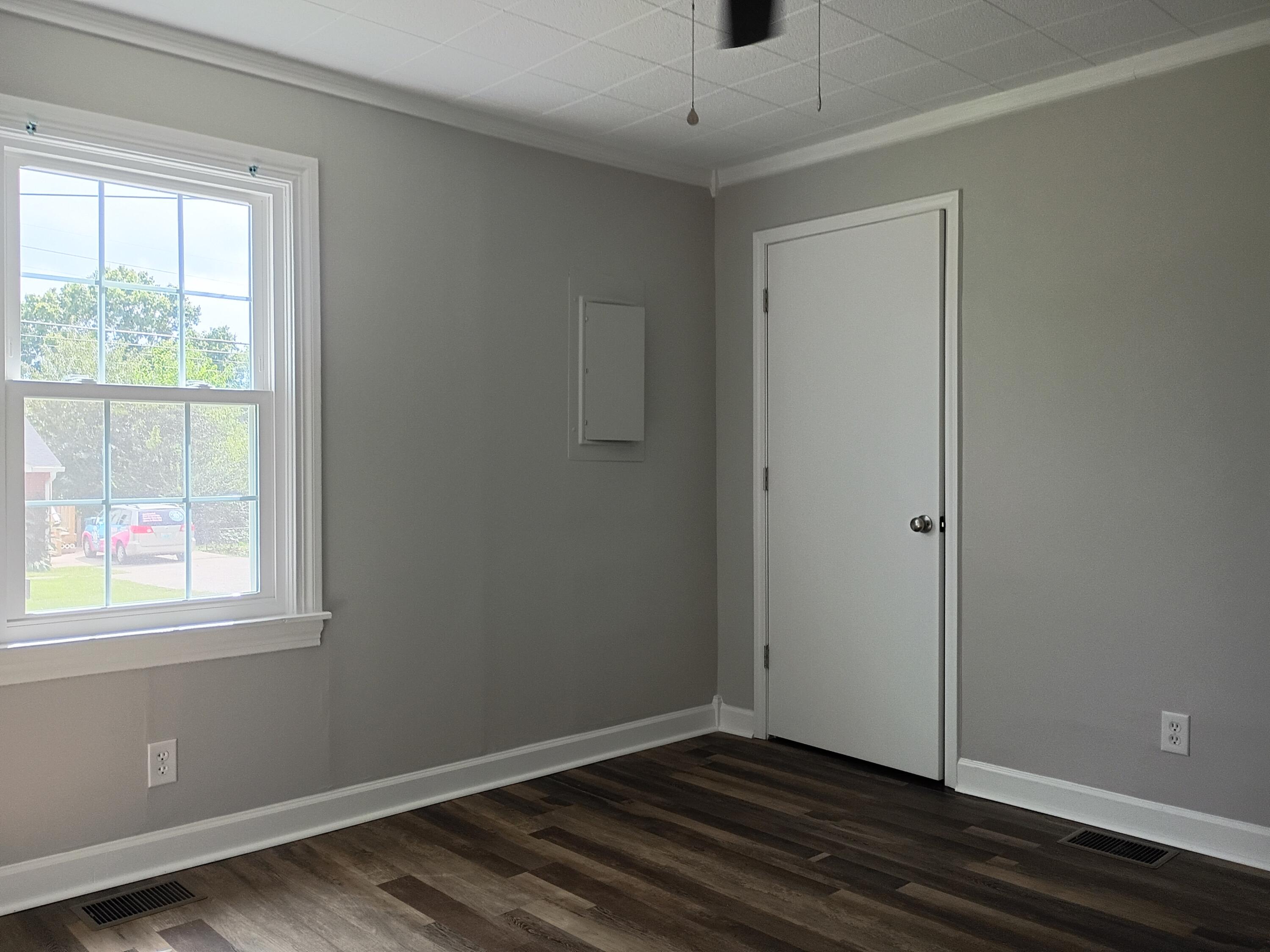1213 Silliman Avenue Property Photo 27