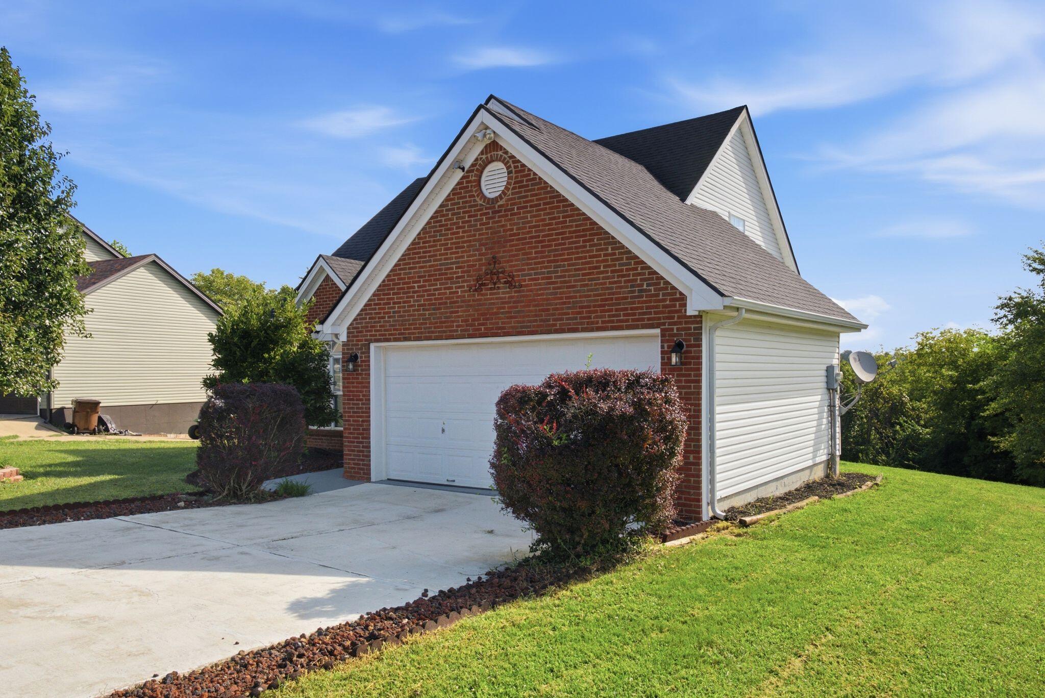 110 Primrose Circle Property Photo 2