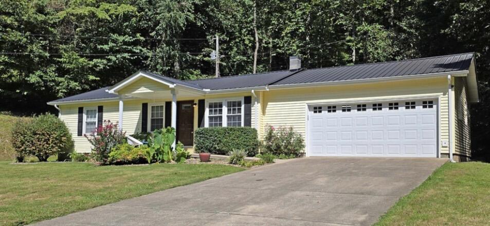 2701 Beech Creek Road Property Photo 2