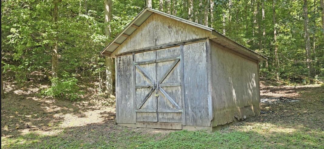 2701 Beech Creek Road Property Photo 5