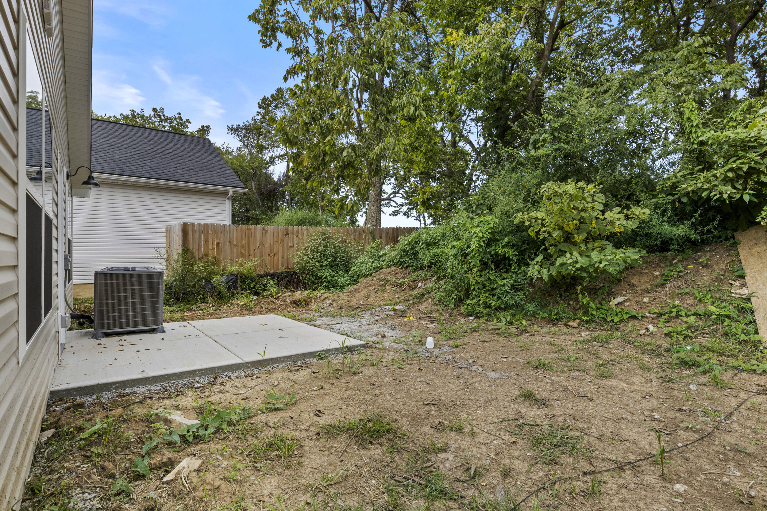 769 Harrison Trace Property Photo 18