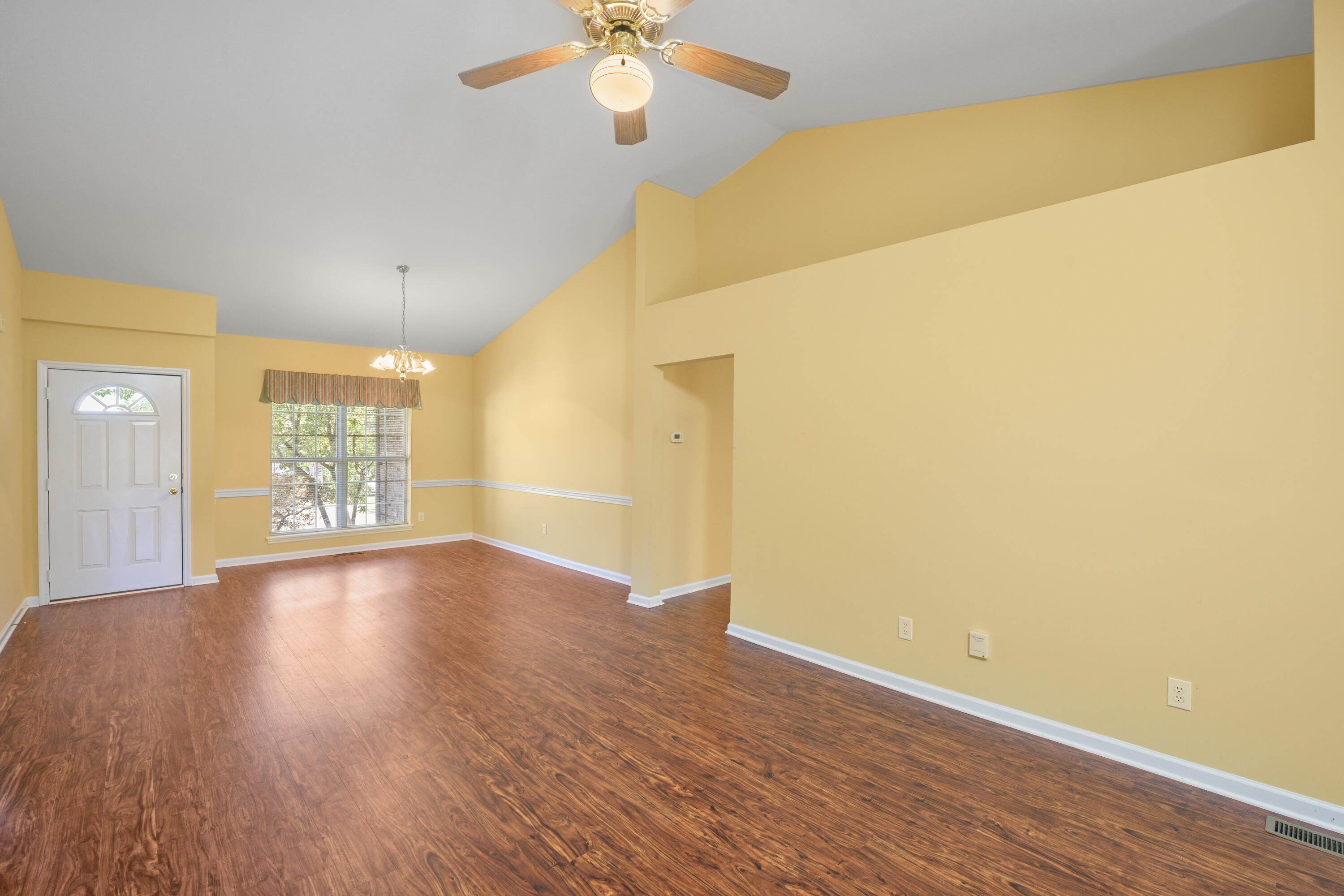 480 Glendora Drive Property Photo 10
