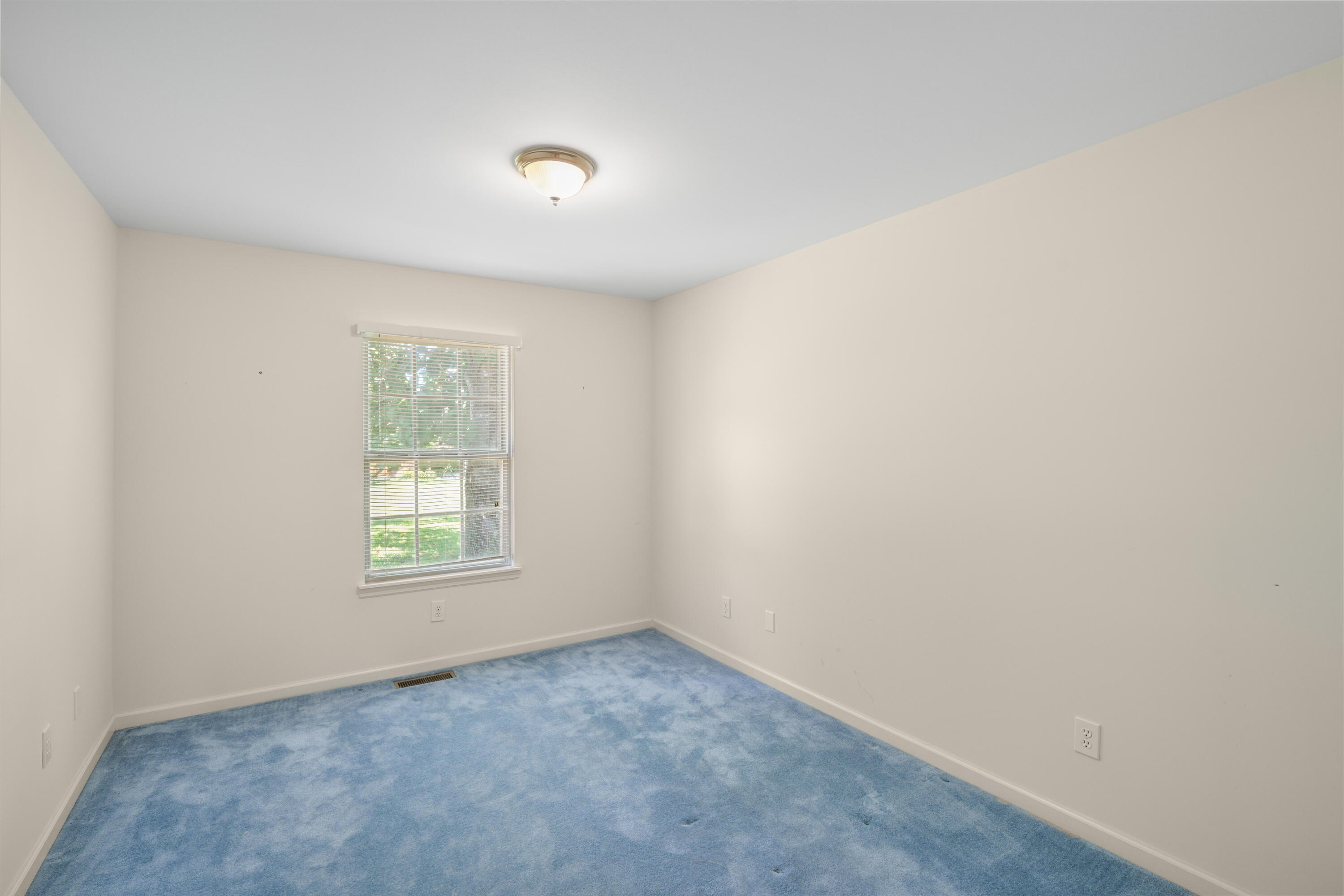 480 Glendora Drive Property Photo 17