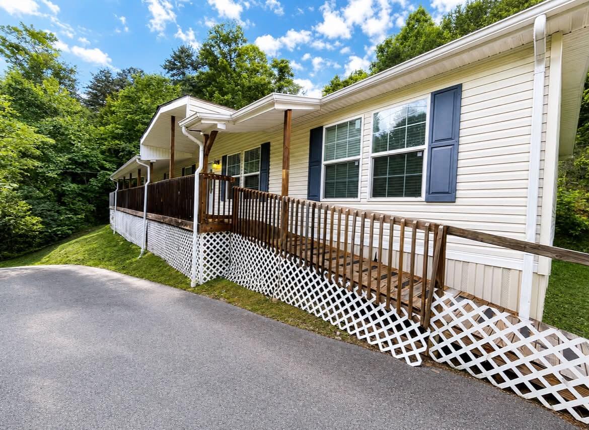 2961 Highway 522 Property Photo 1