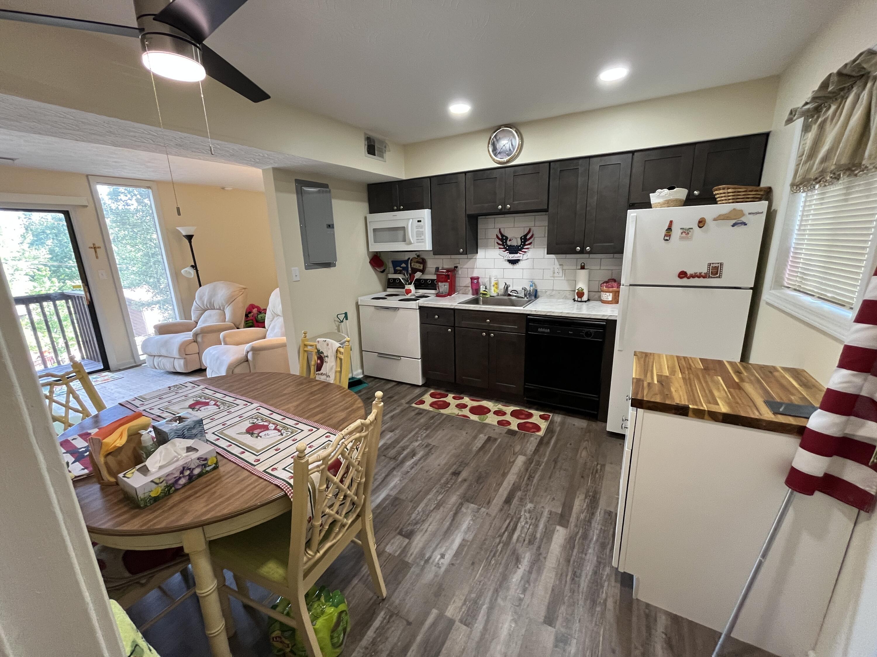 145 State Park Road R2 Property Photo 6
