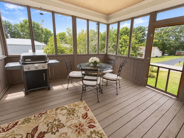 16 Country Hill Property Photo 11