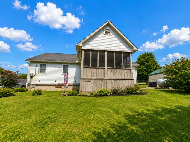 16 Country Hill Property Photo 18