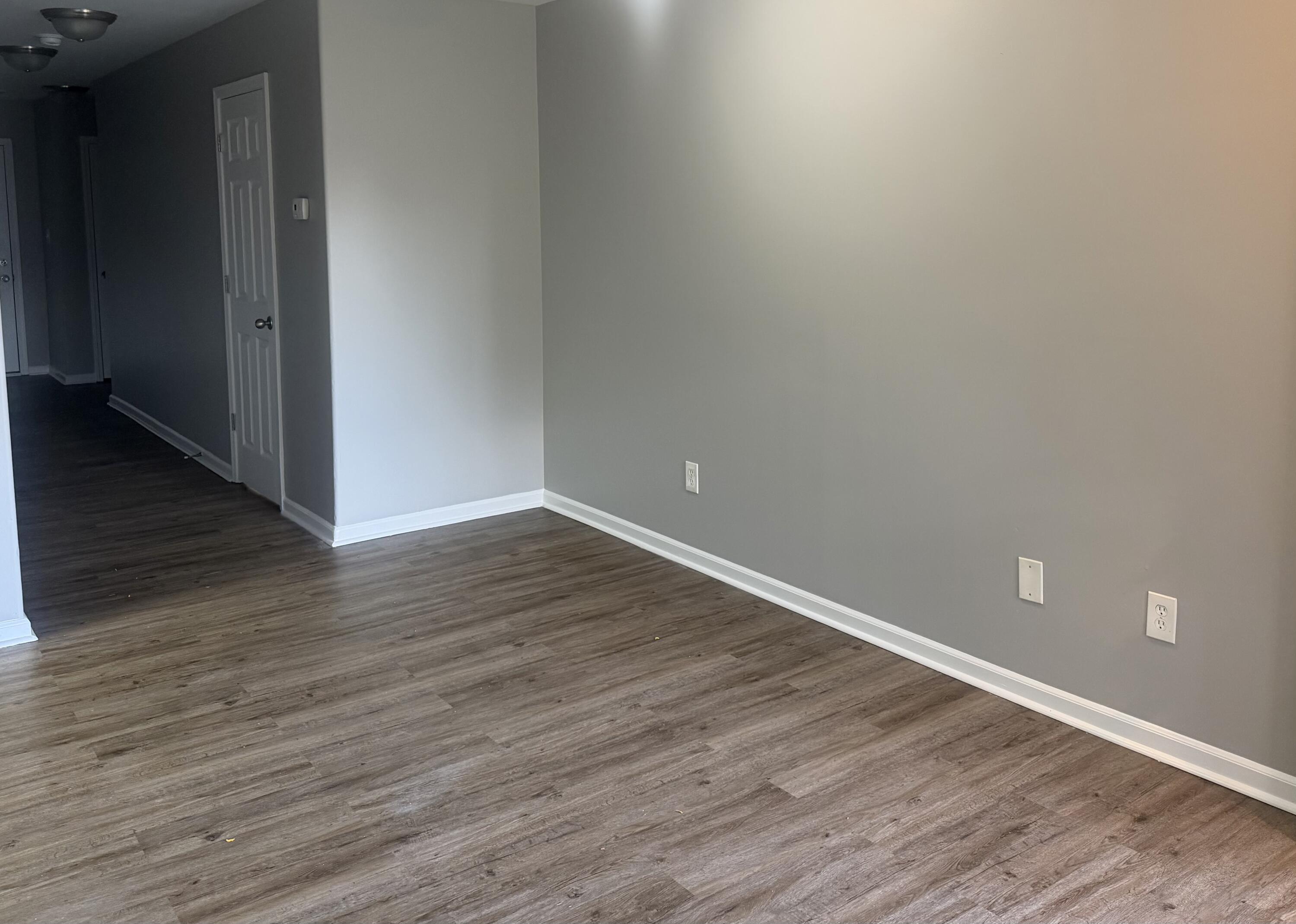 3828 Pinecrest Way Property Photo 6