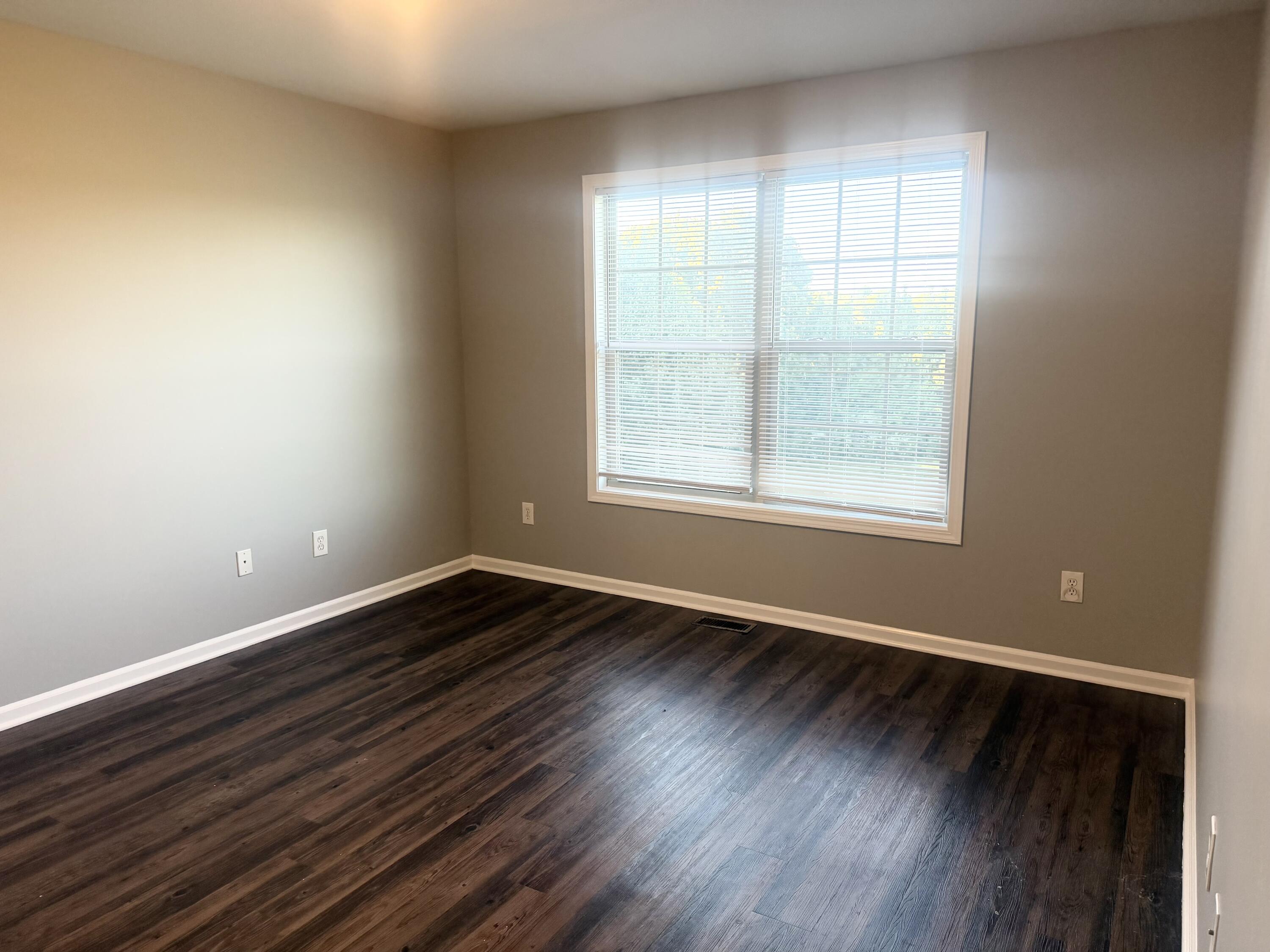 3828 Pinecrest Way Property Photo 11