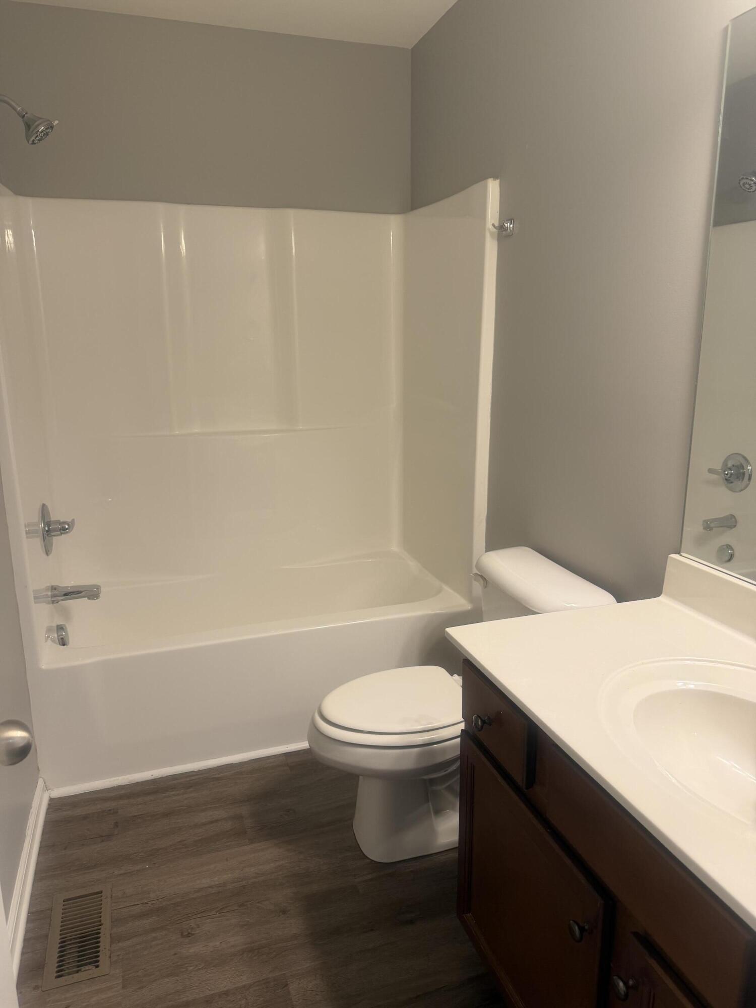 3828 Pinecrest Way Property Photo 16