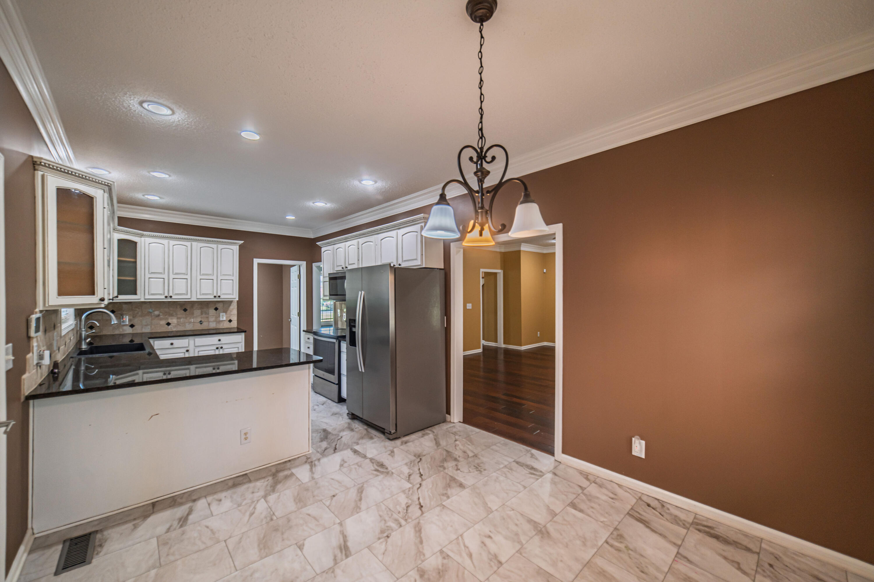 100 Fair Chase Drive Property Photo 14