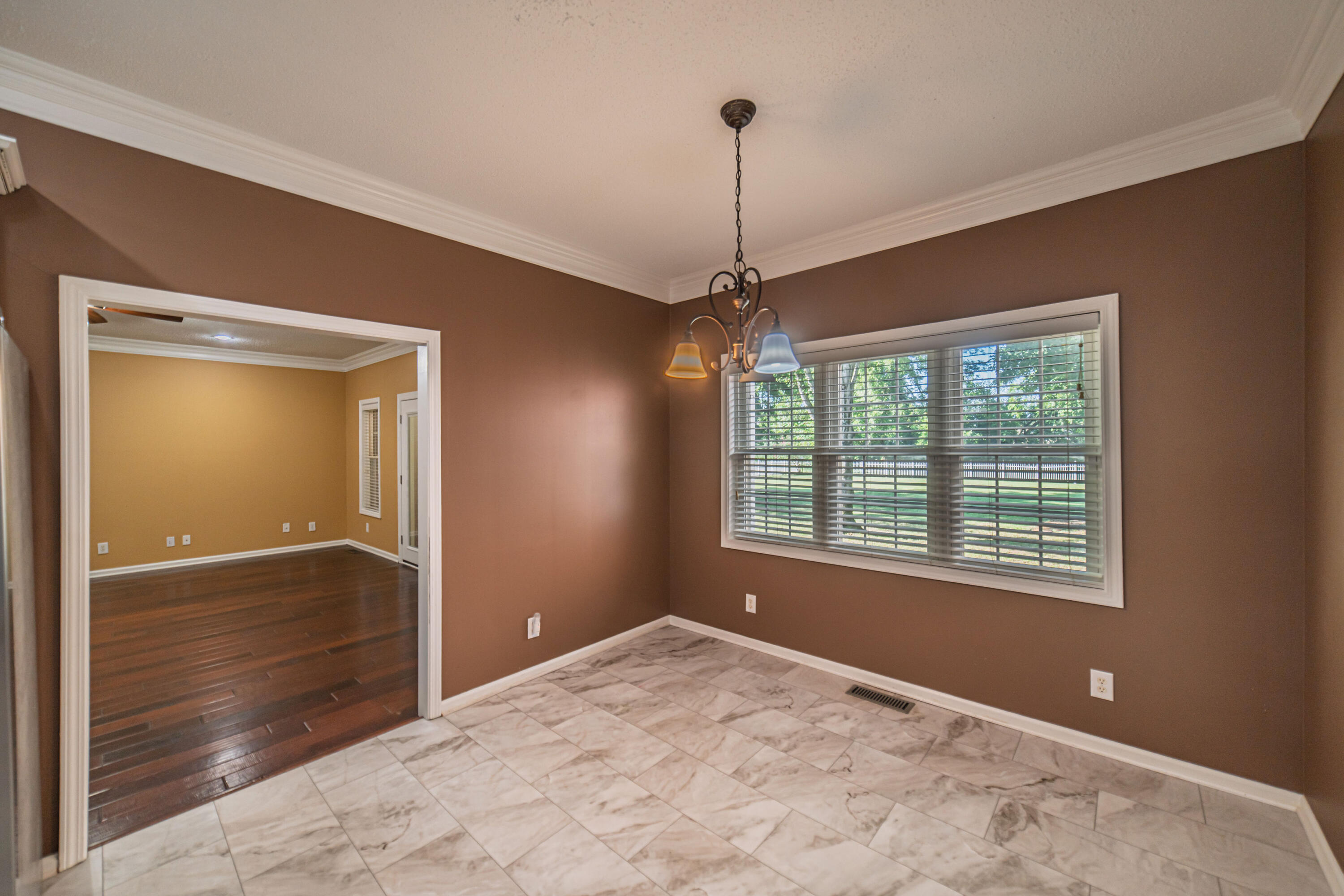 100 Fair Chase Drive Property Photo 15