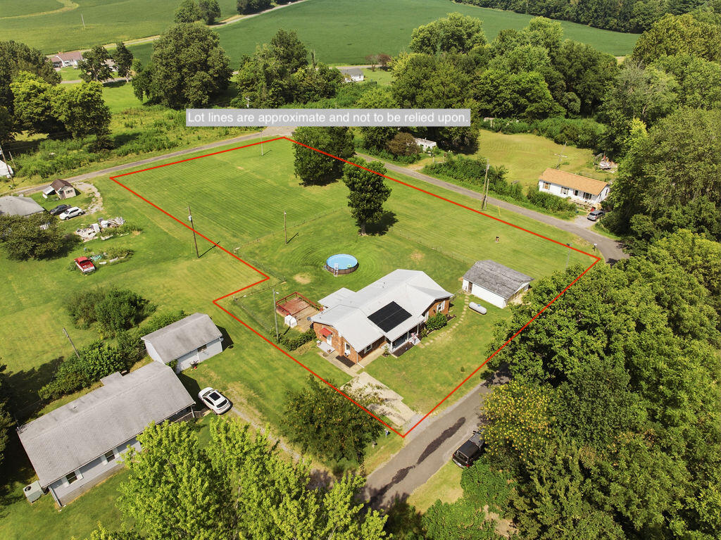 92 Hick Road Property Photo 2