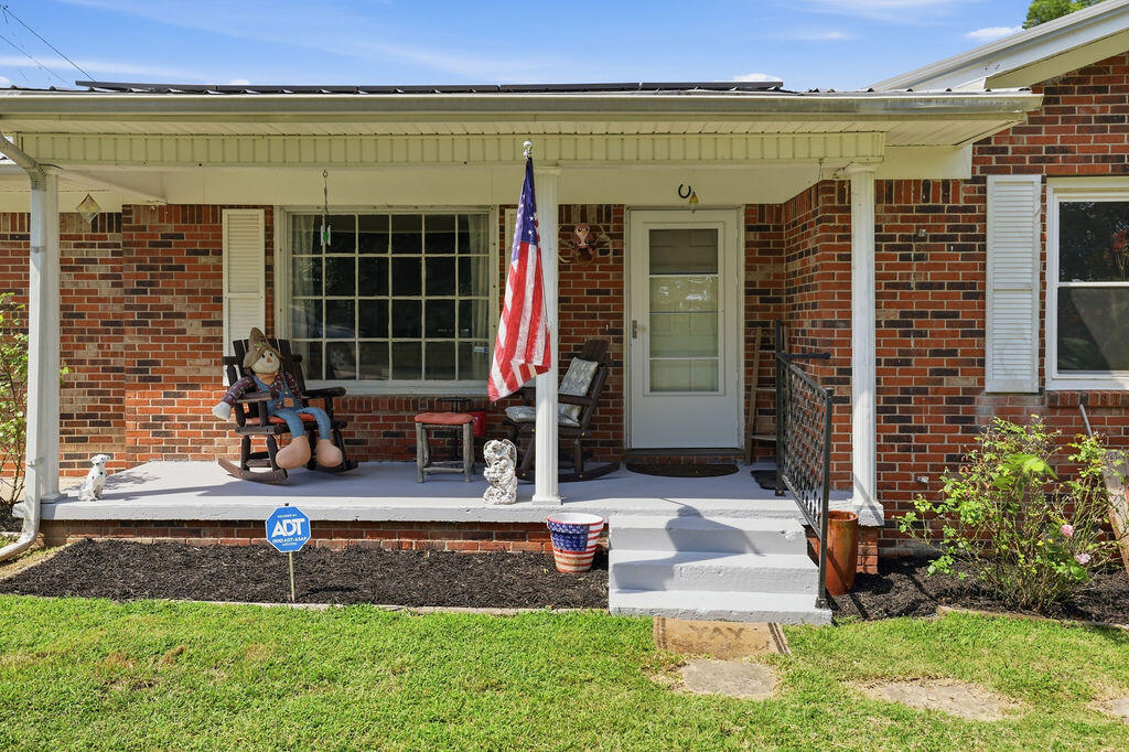 92 Hick Road Property Photo 3