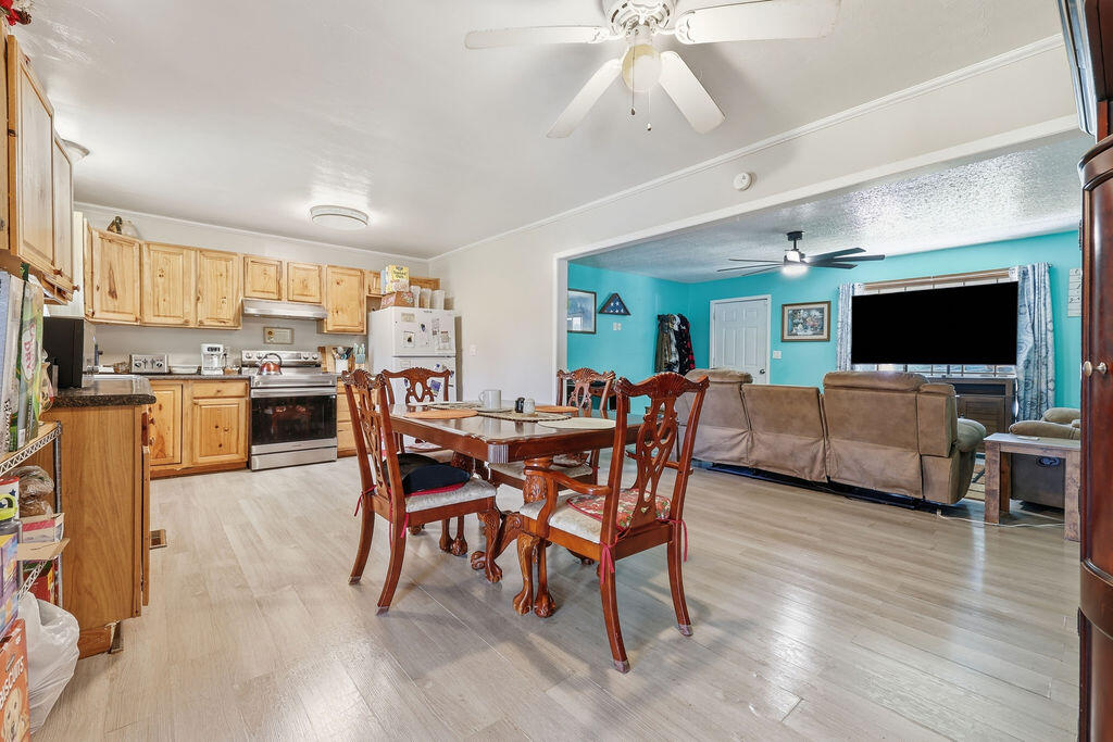 92 Hick Road Property Photo 7