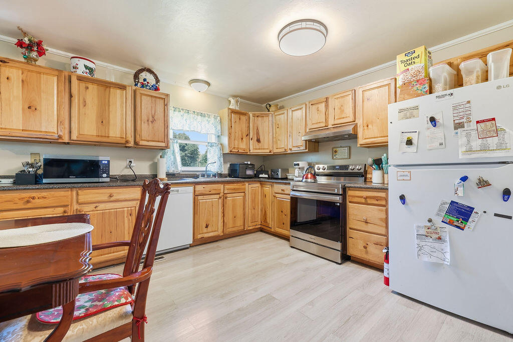 92 Hick Road Property Photo 9