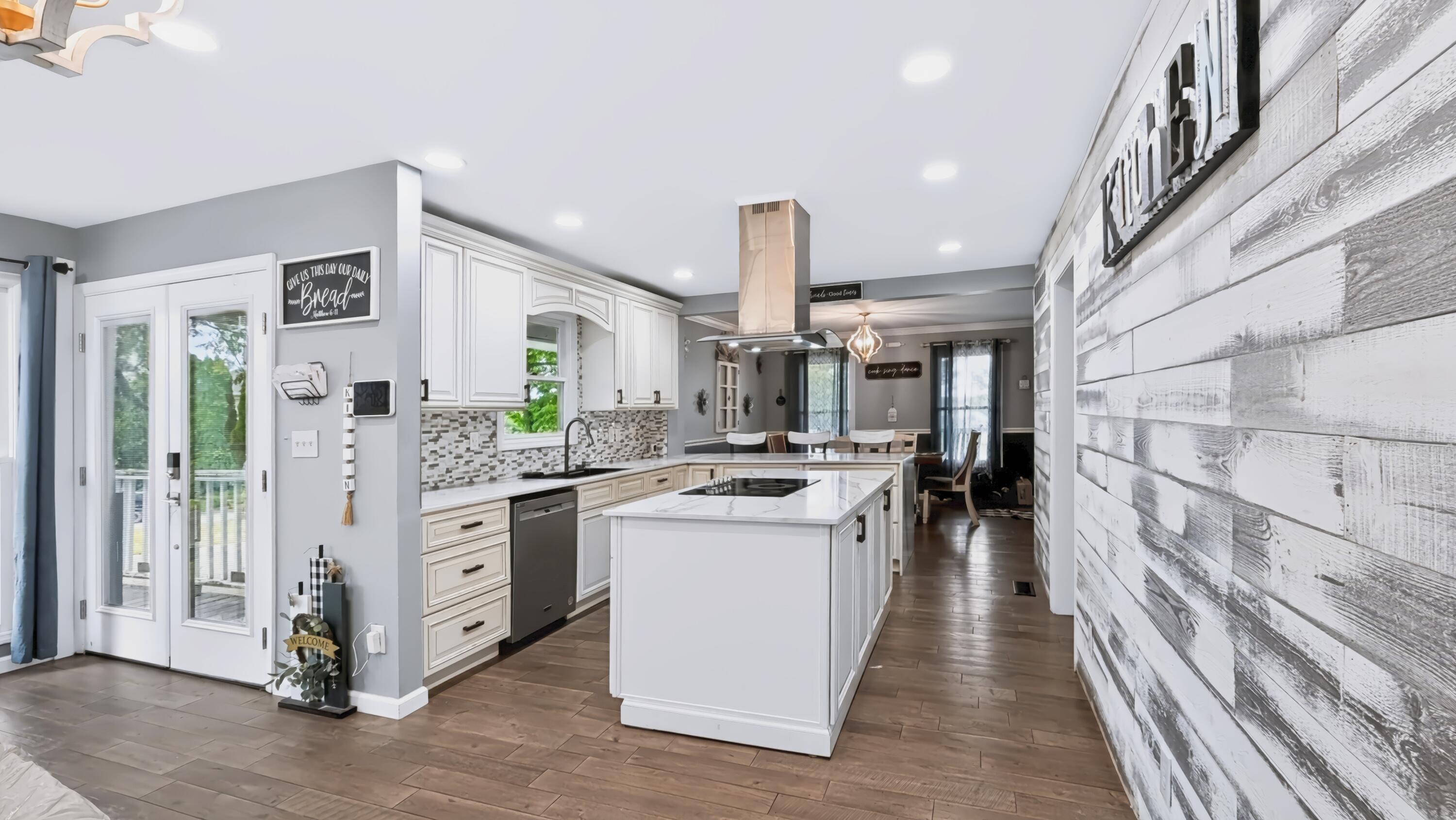 101 Blue Spruce Drive Property Photo 17