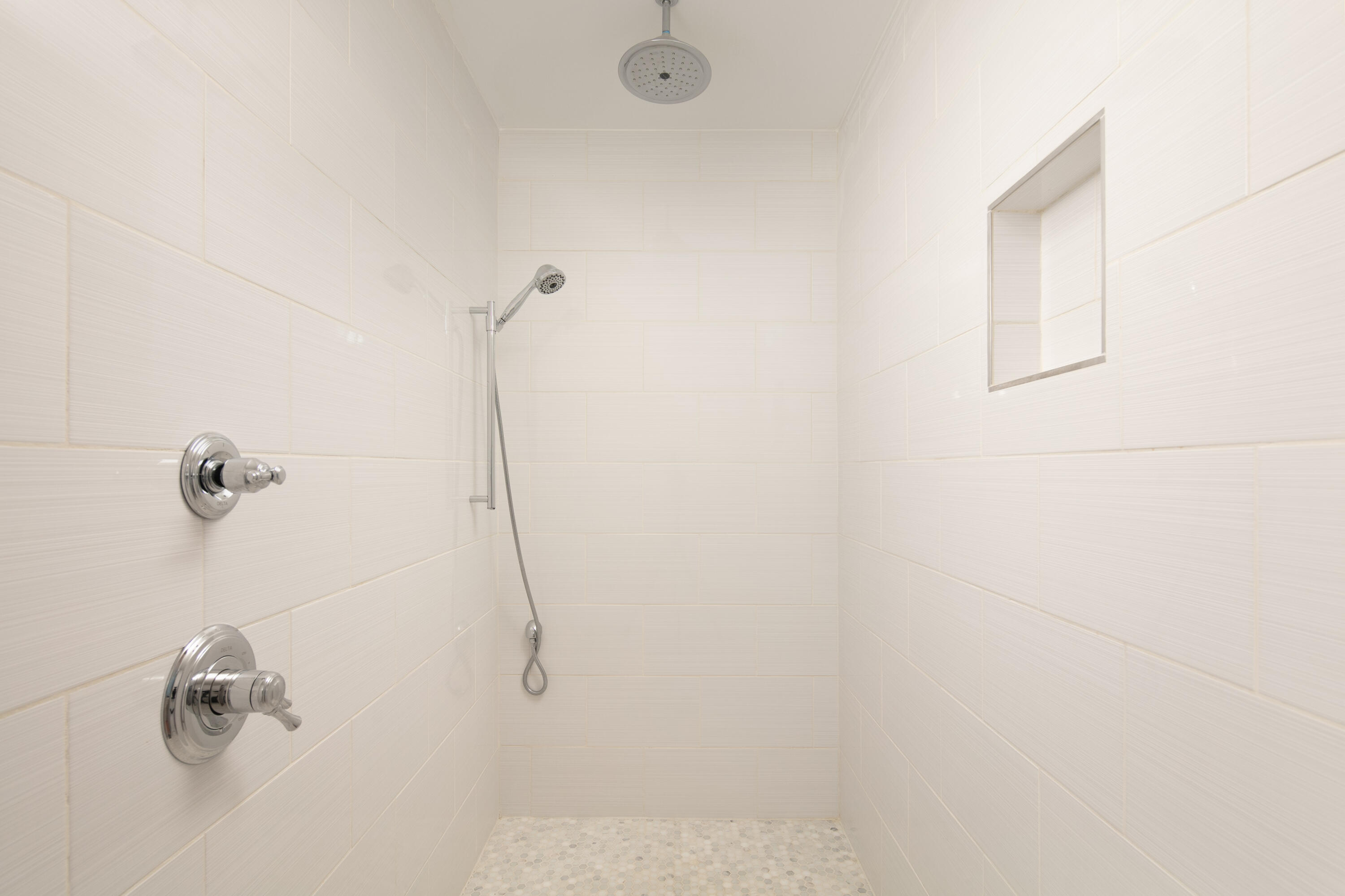 417 Queensway Drive Property Photo 17
