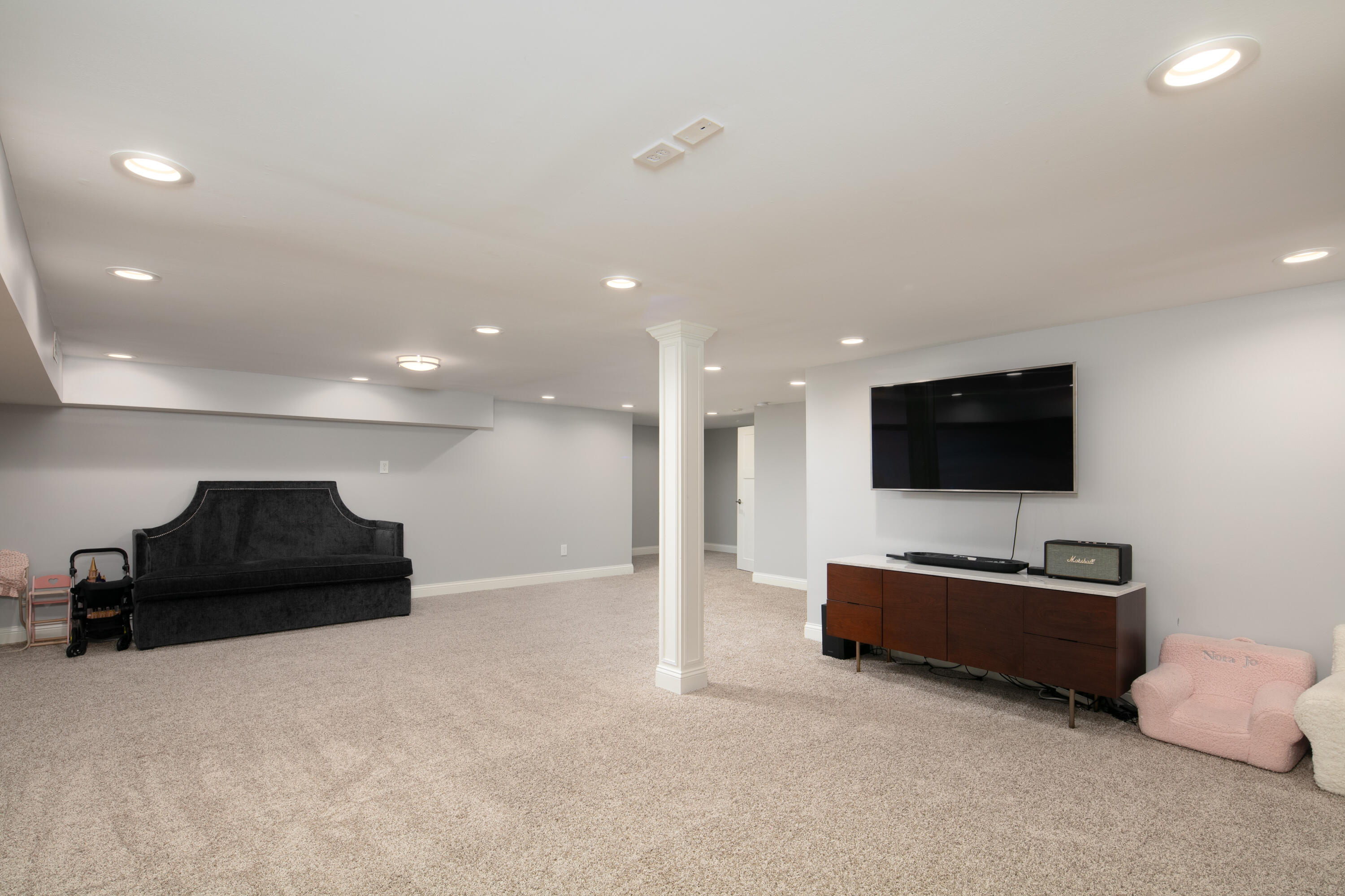 417 Queensway Drive Property Photo 23