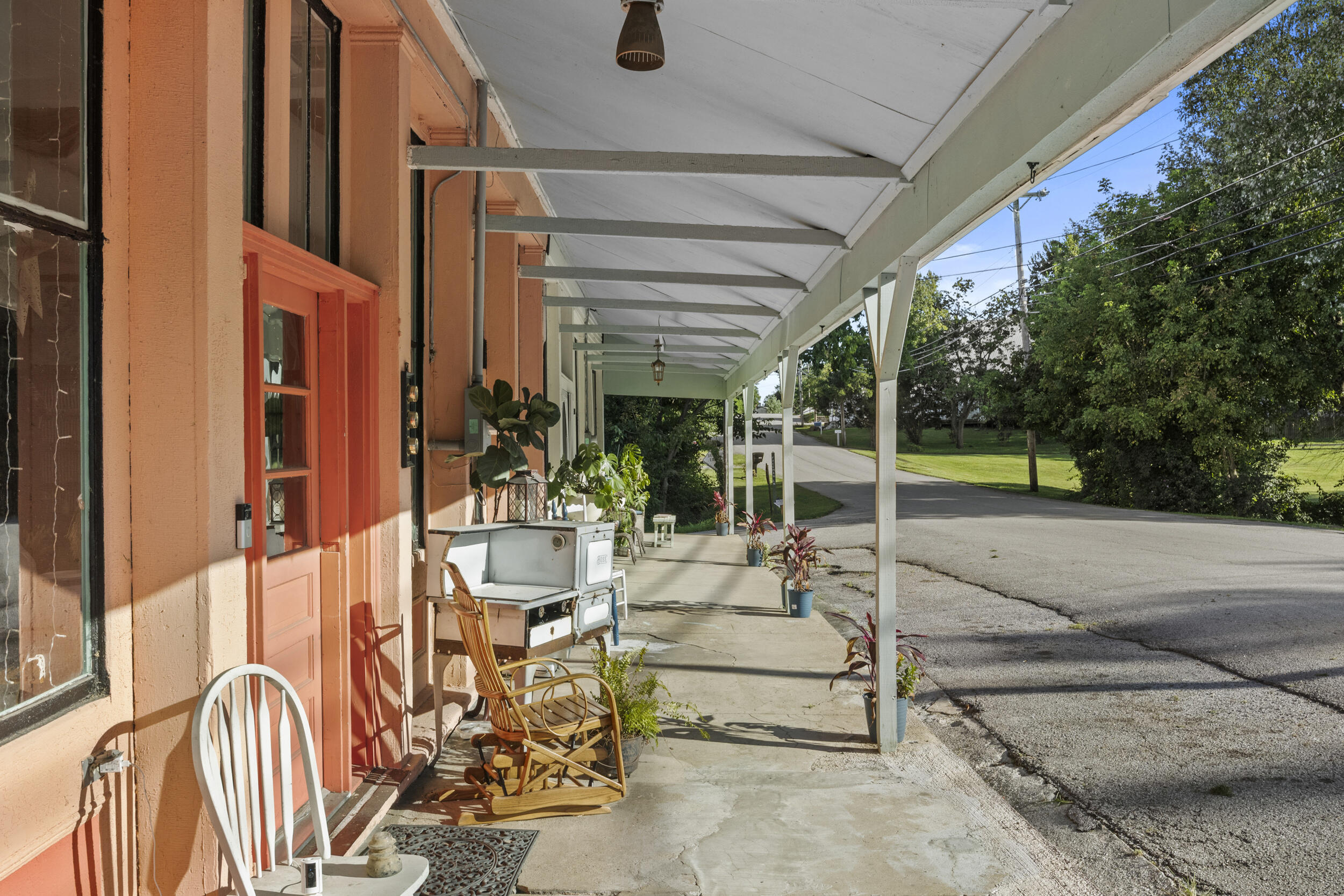 391 Main Street Property Photo 11