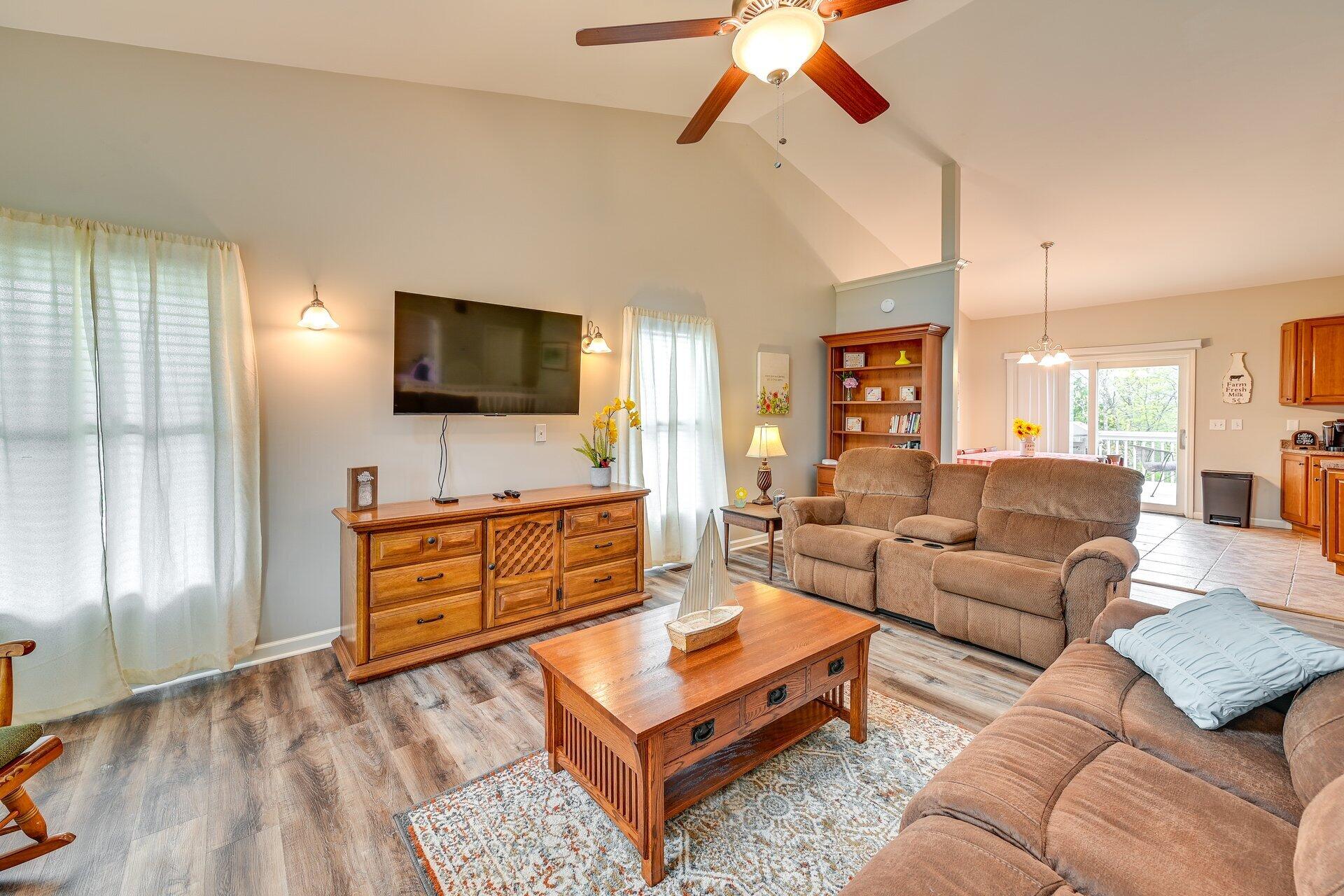 9846 W Ky-330 Highway Property Photo 6