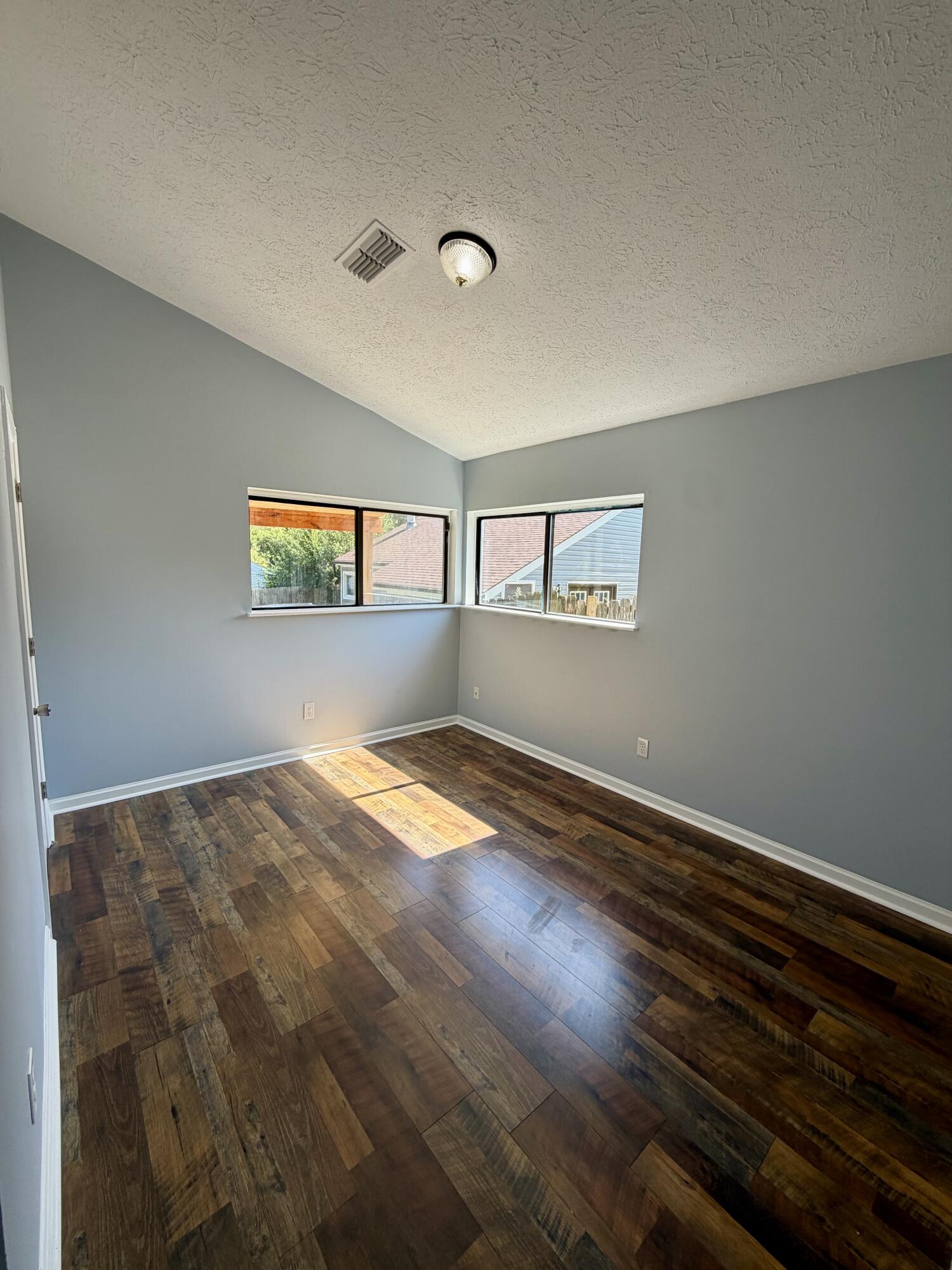 2700 Whitwood Place Property Photo 10