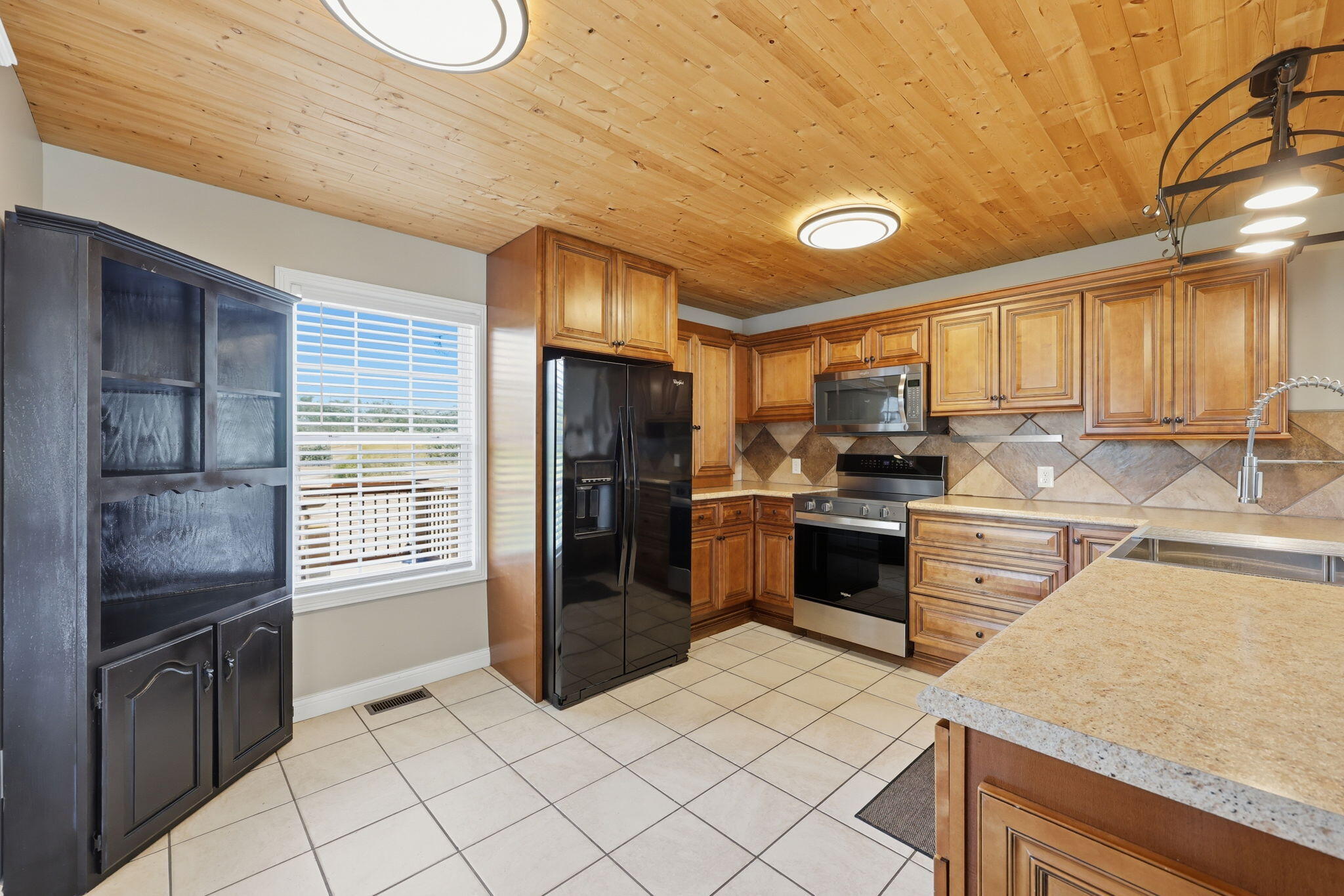 204 Beechwood Drive Property Photo 17