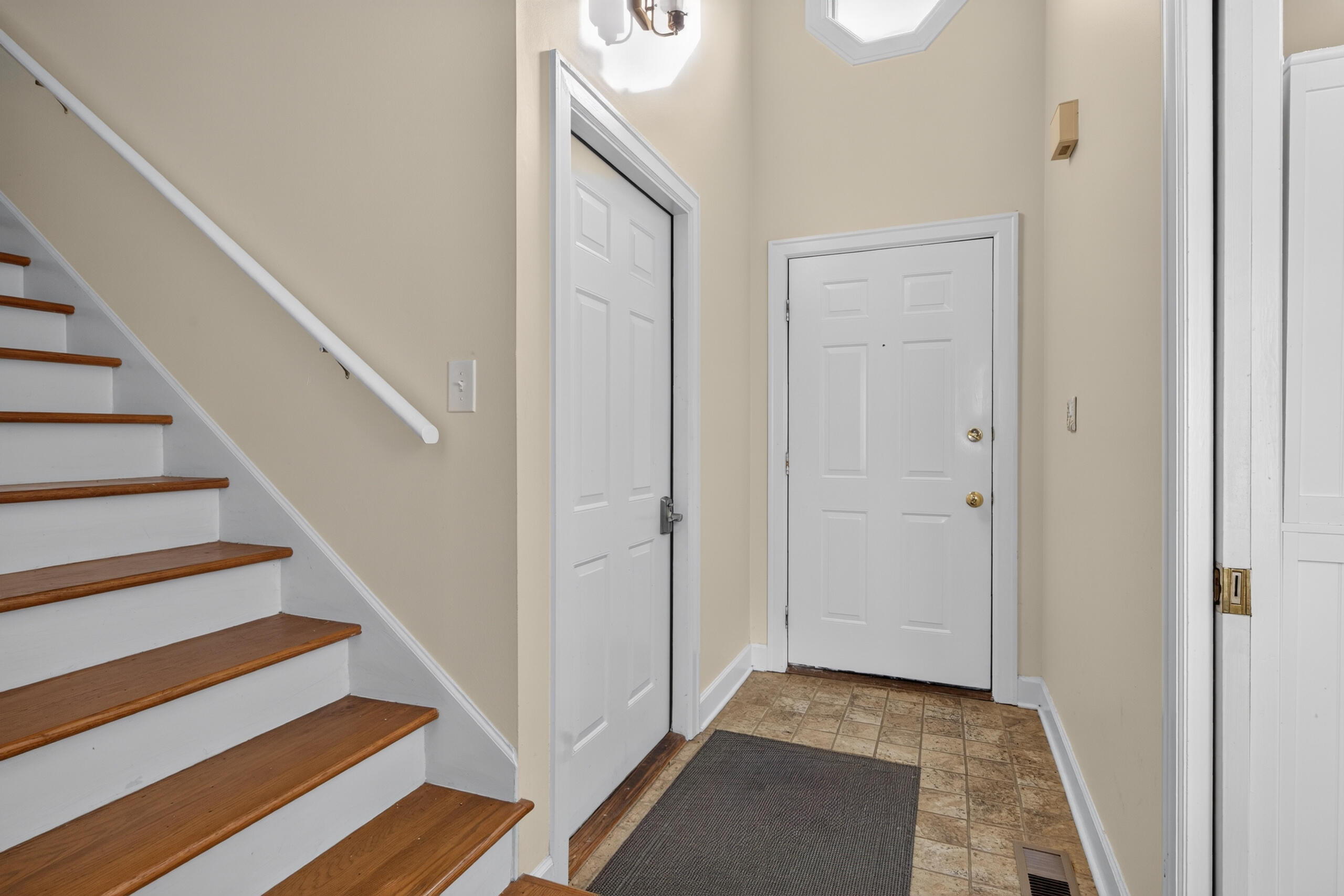 2232 Stone Garden Lane Property Photo 6