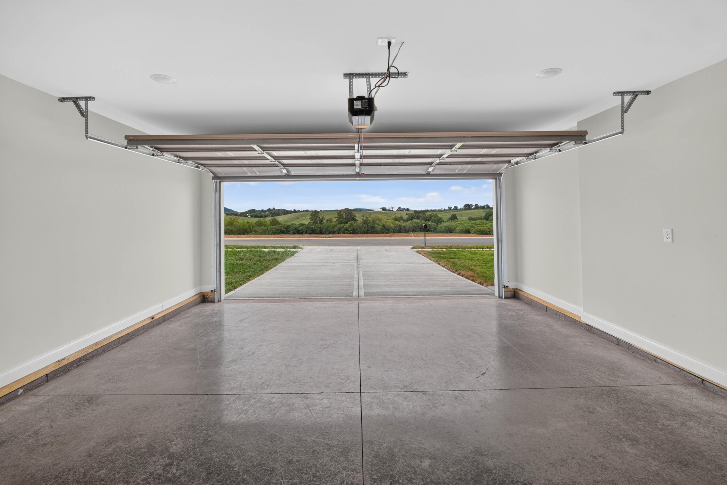 412 Lands End Drive Property Photo 16