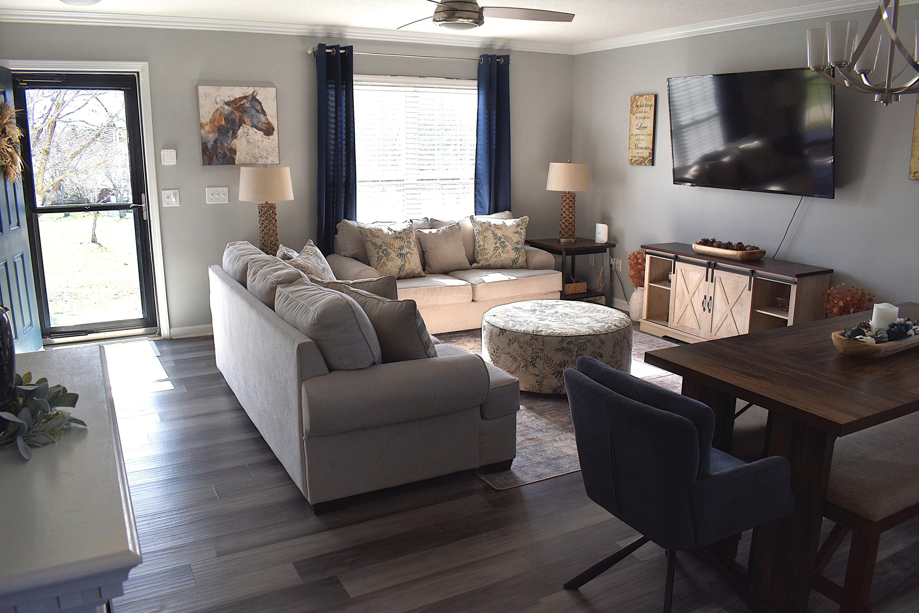 2497 Aristocracy Circle Property Photo 5