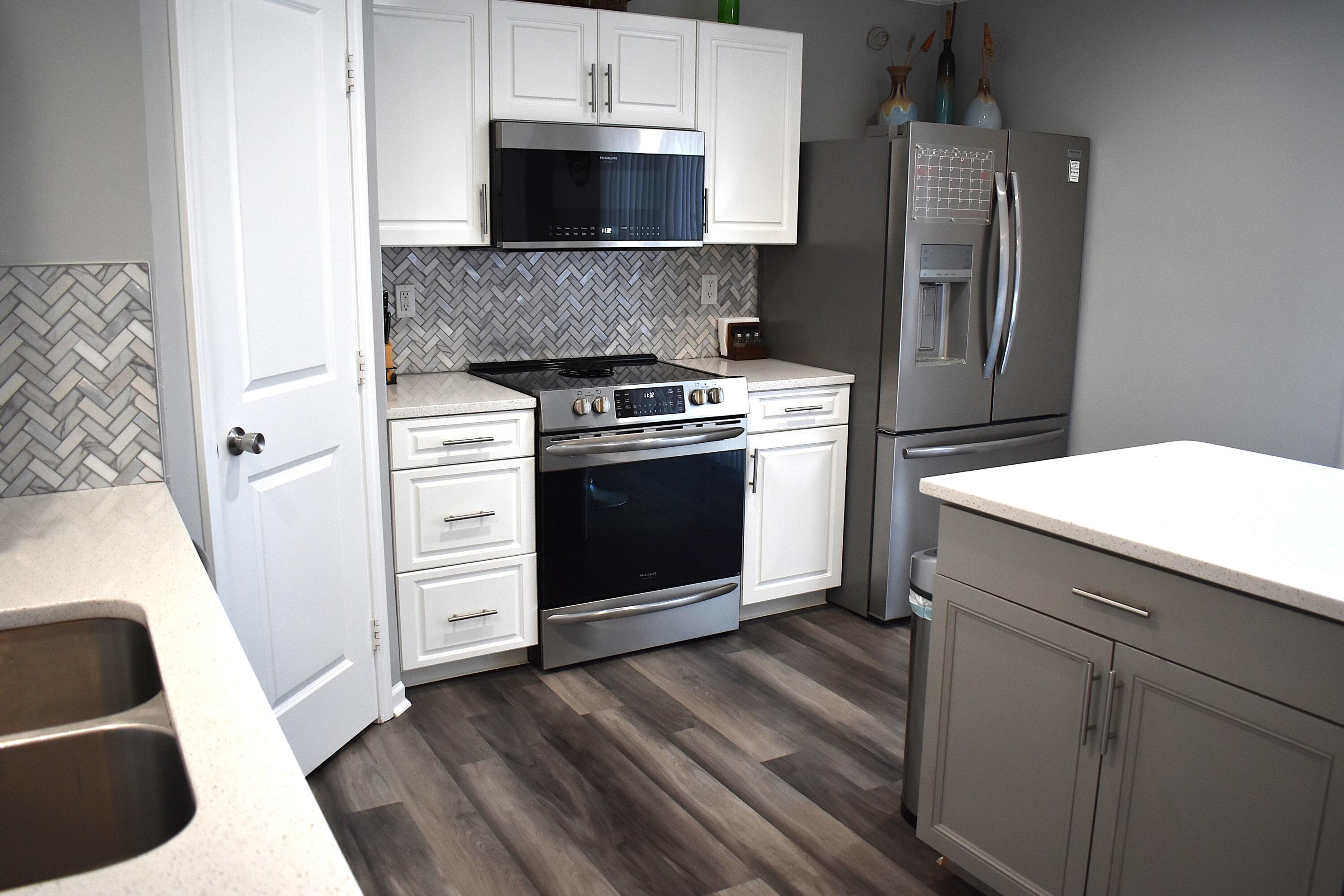 2497 Aristocracy Circle Property Photo 7