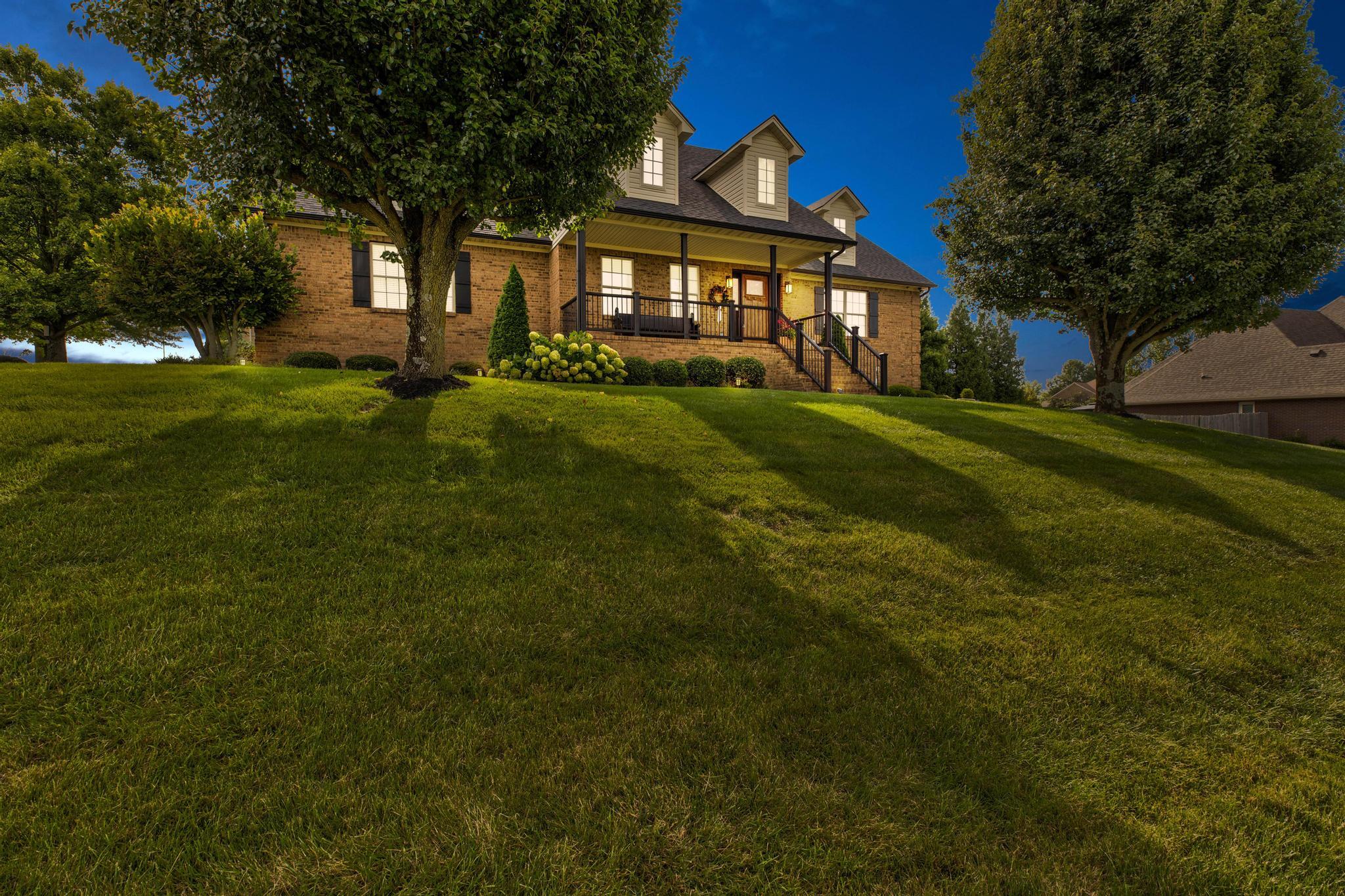 123 Winterberry Circle Property Photo 3