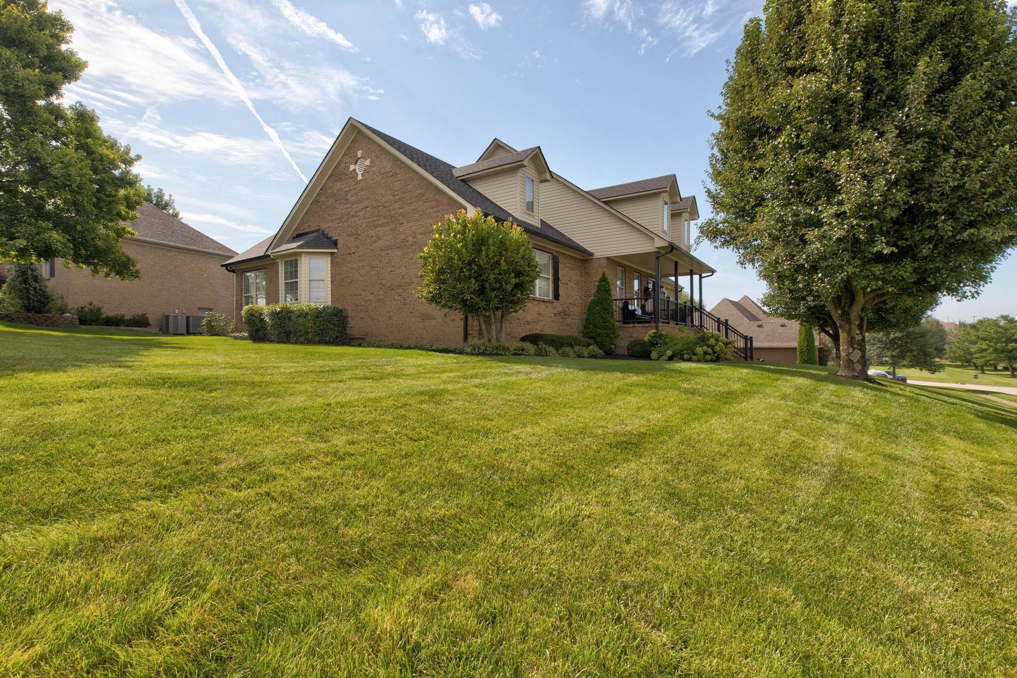 123 Winterberry Circle Property Photo 6