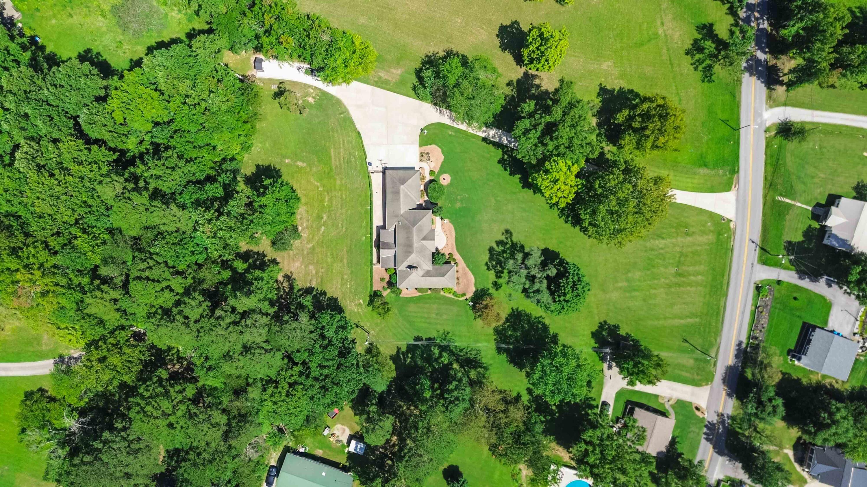 217 Moren Road Property Photo 18